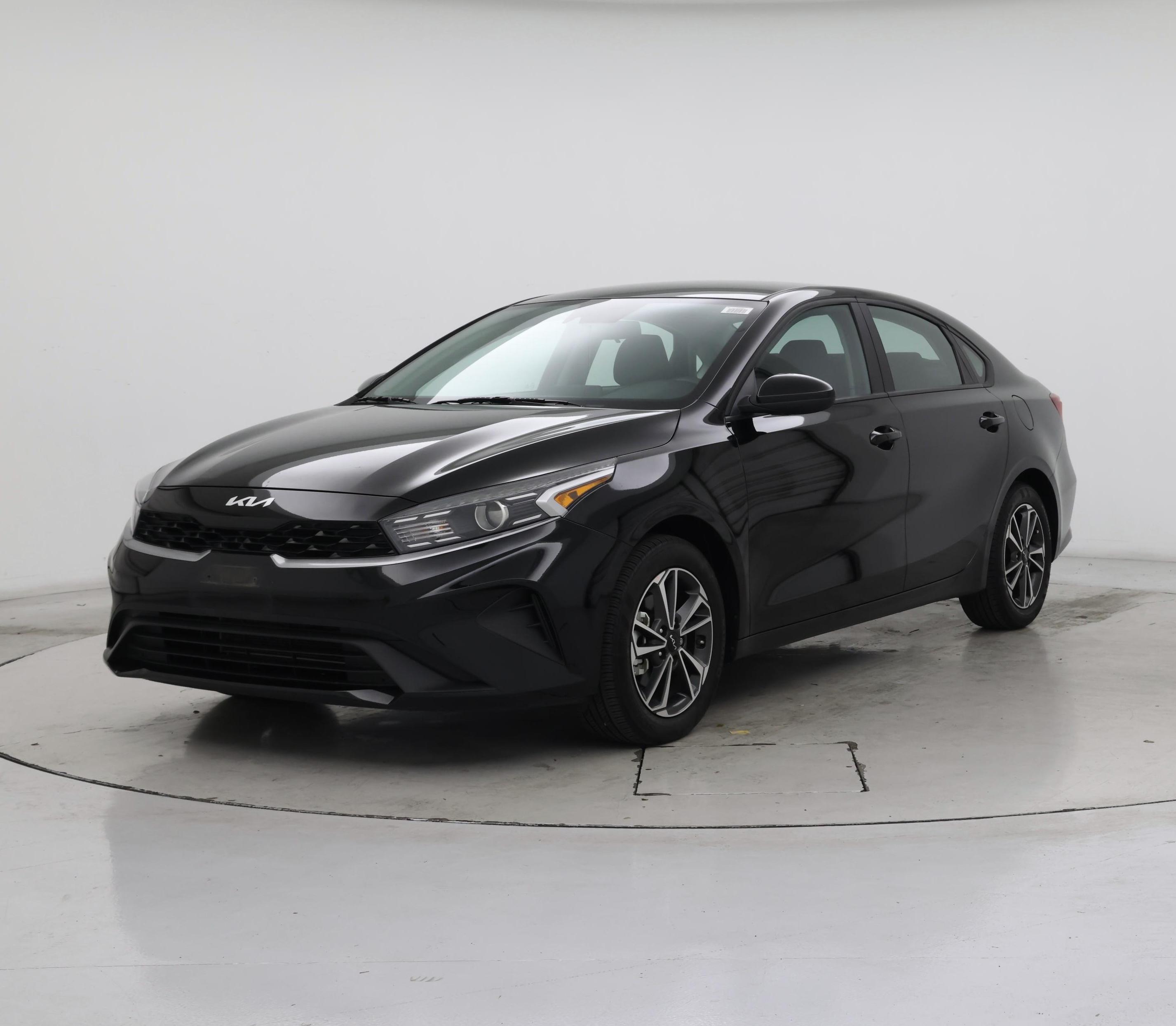 Thumbnail: 2023 Kia Forte - 4