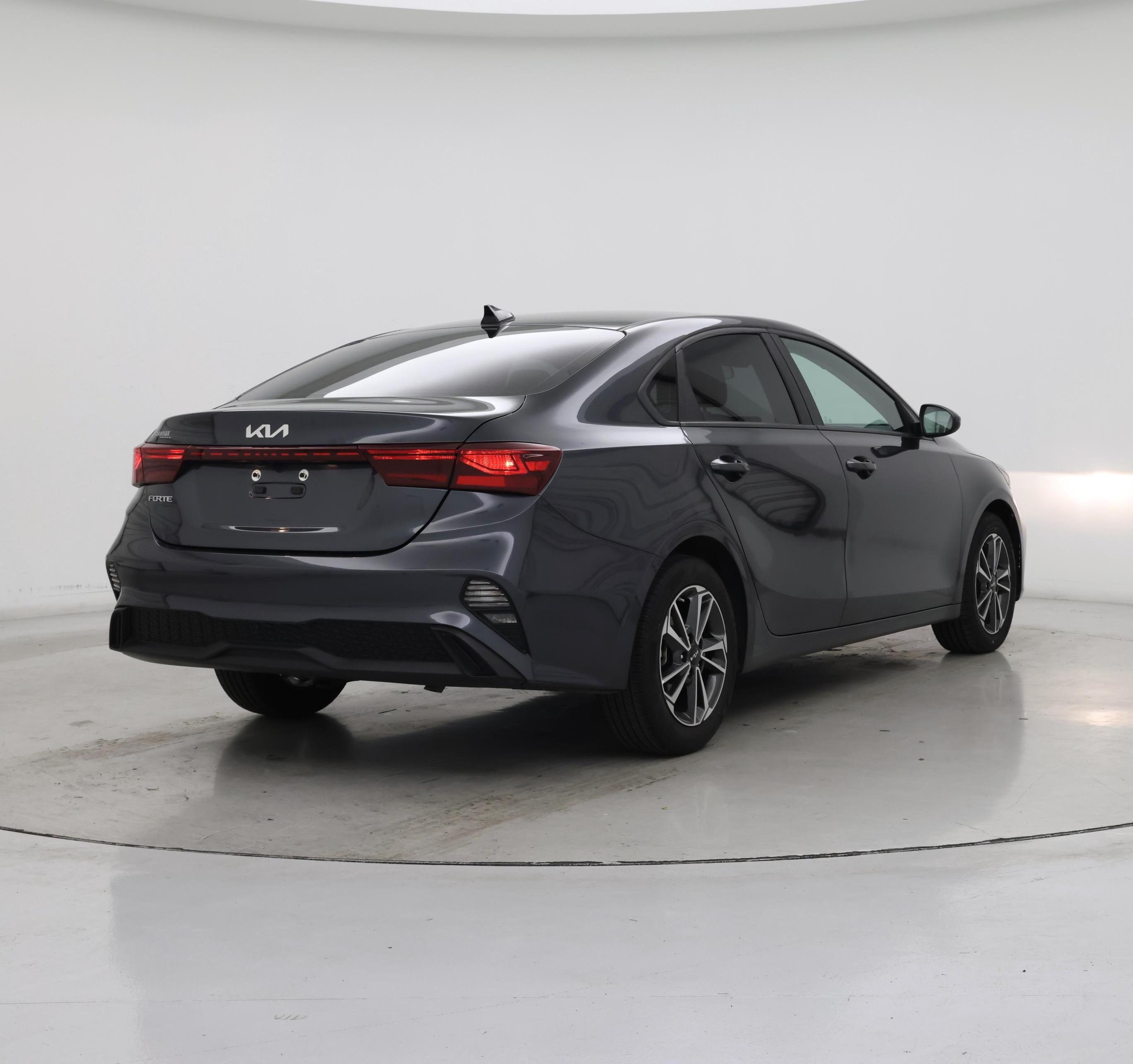 Thumbnail: 2023 Kia Forte - 8