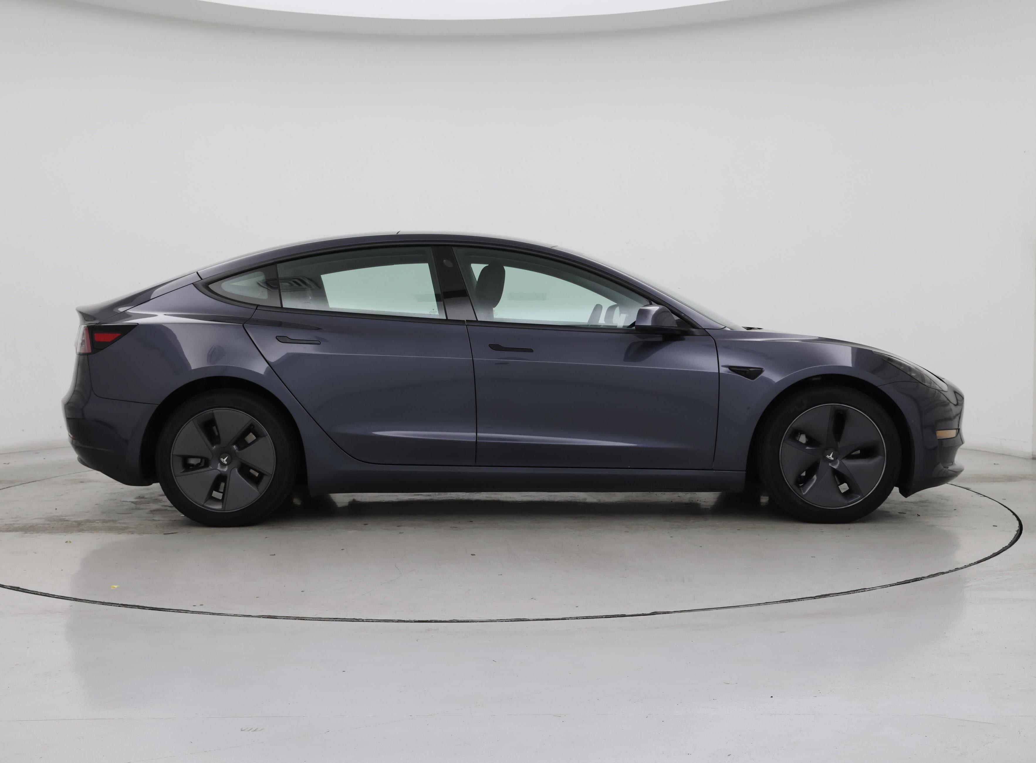 Thumbnail: 2022 Tesla Model 3 - 7