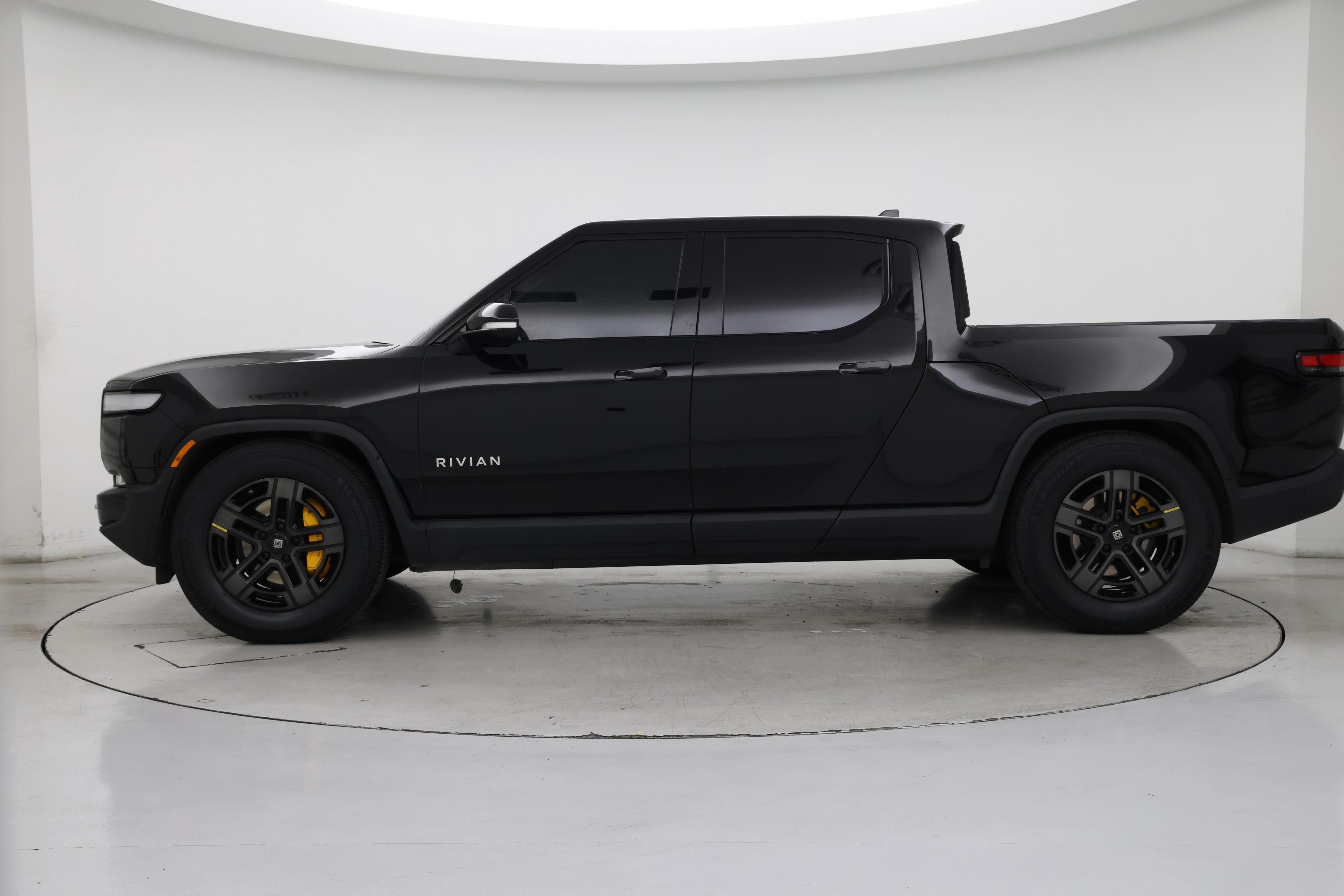 Thumbnail: 2023 Rivian R1T - 3