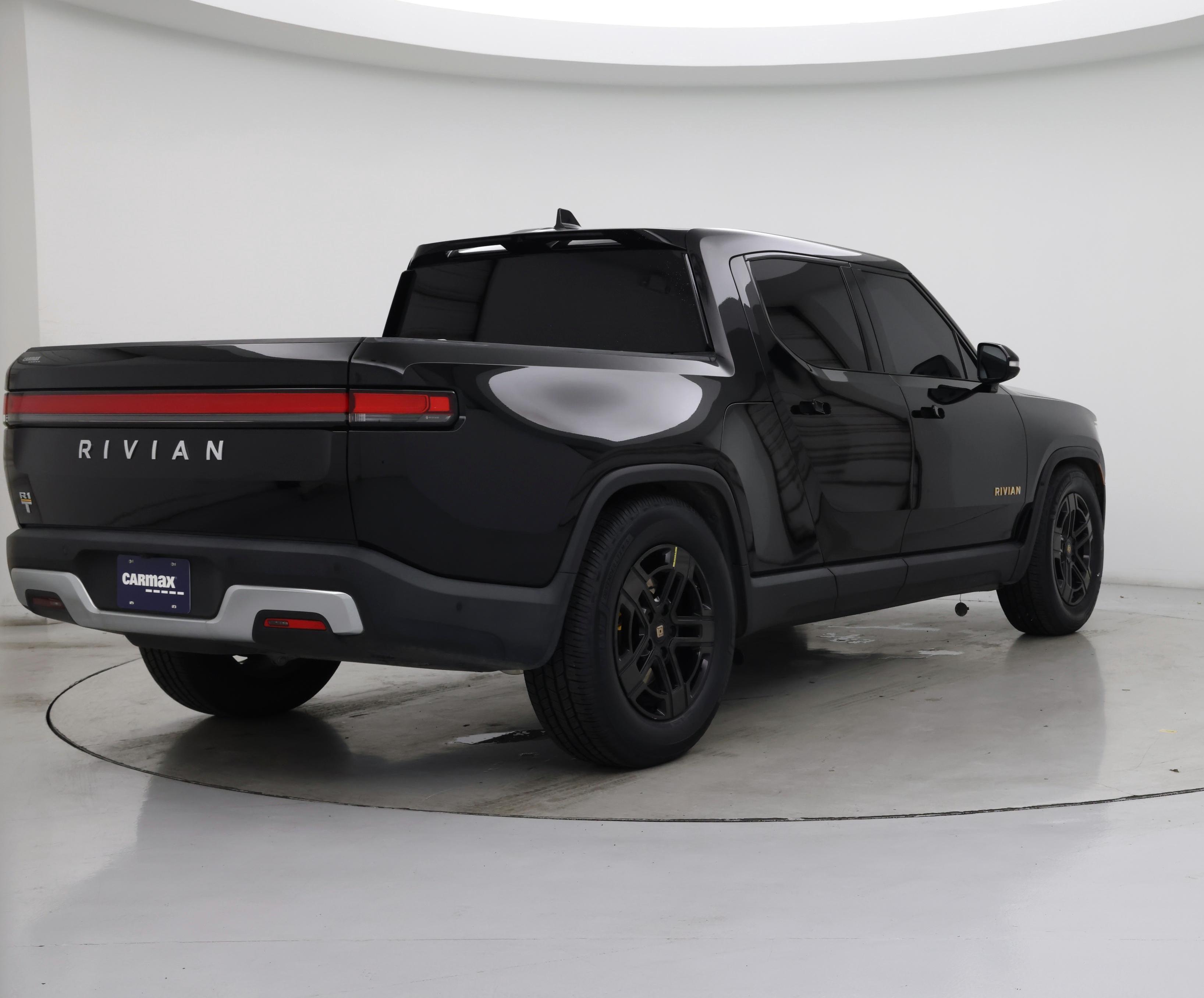 Thumbnail: 2023 Rivian R1T - 8