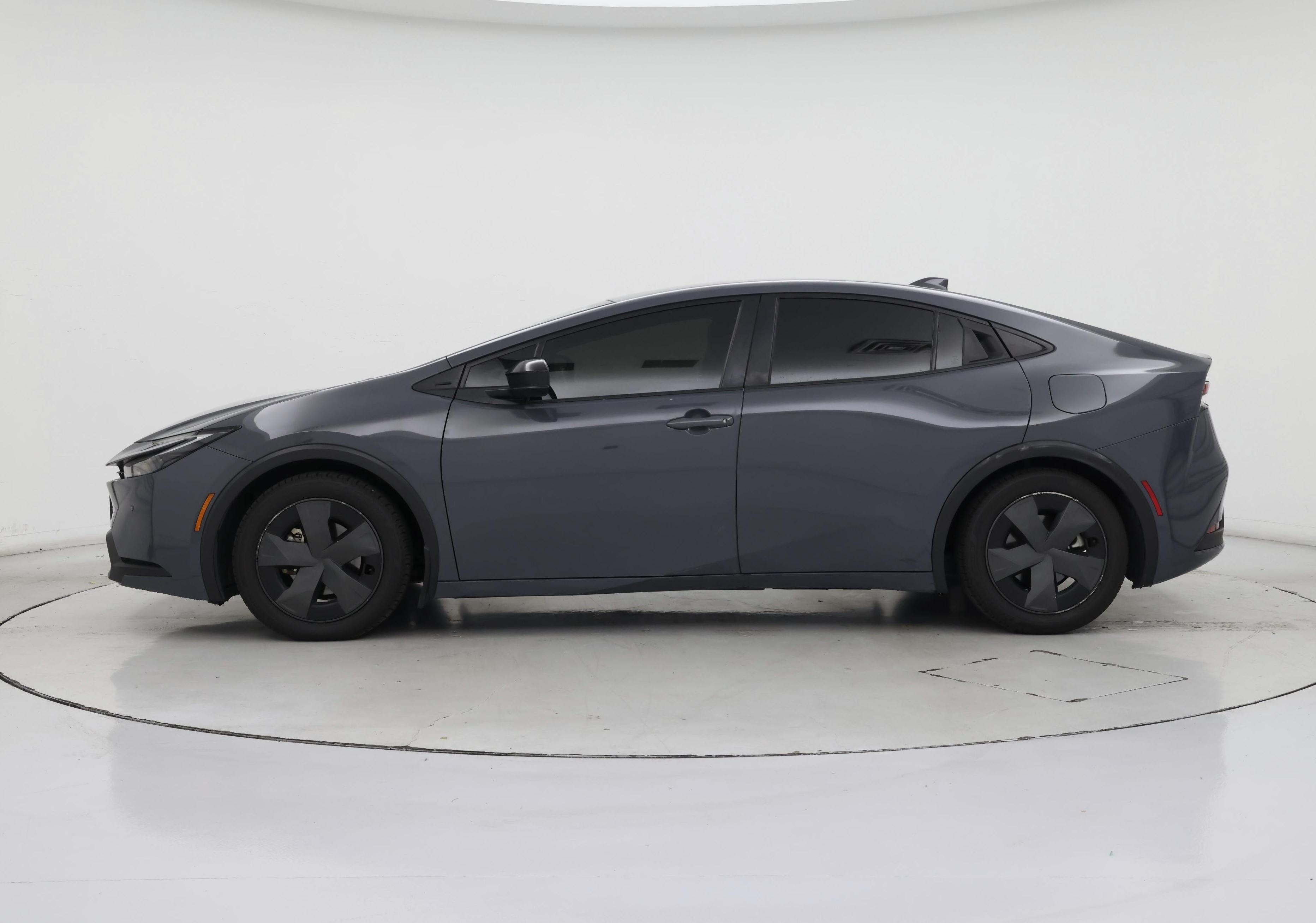 Thumbnail: 2023 Toyota Prius - 3
