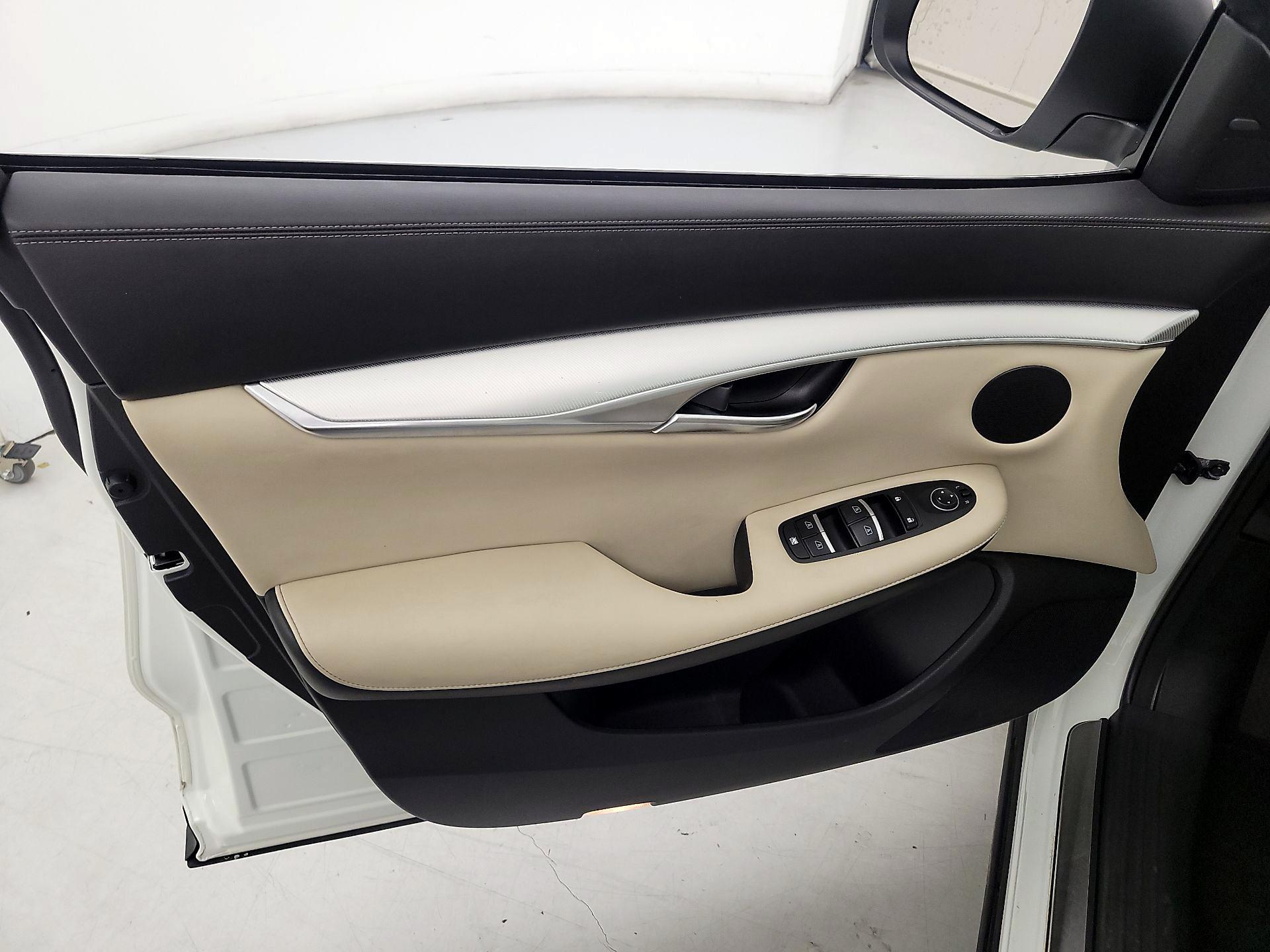 Thumbnail: 2021 INFINITI QX50 - 12