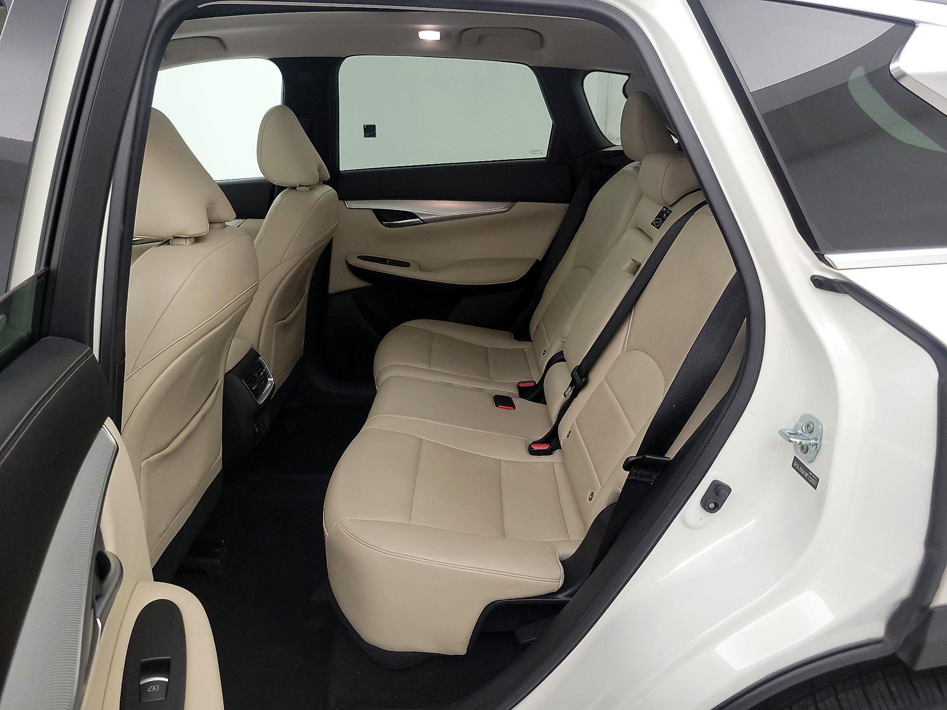 Thumbnail: 2021 INFINITI QX50 - 20