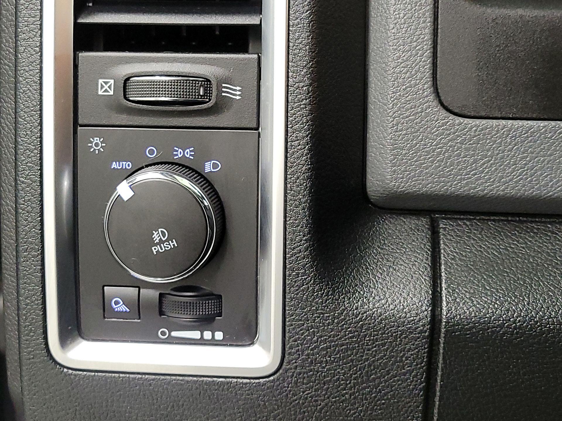 Thumbnail: 2016 RAM 1500 - 13