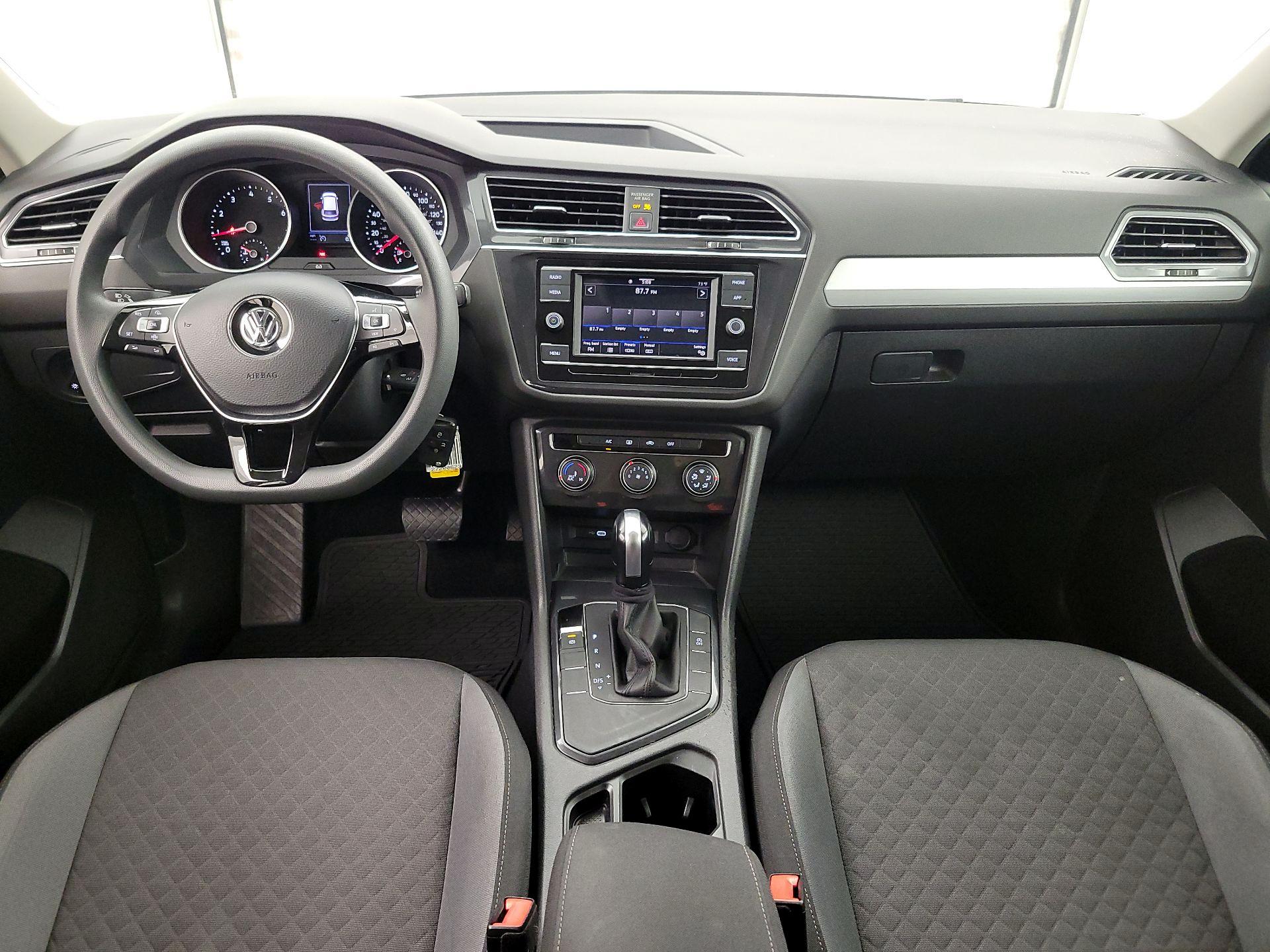 Thumbnail: 2020 Volkswagen Tiguan - 9