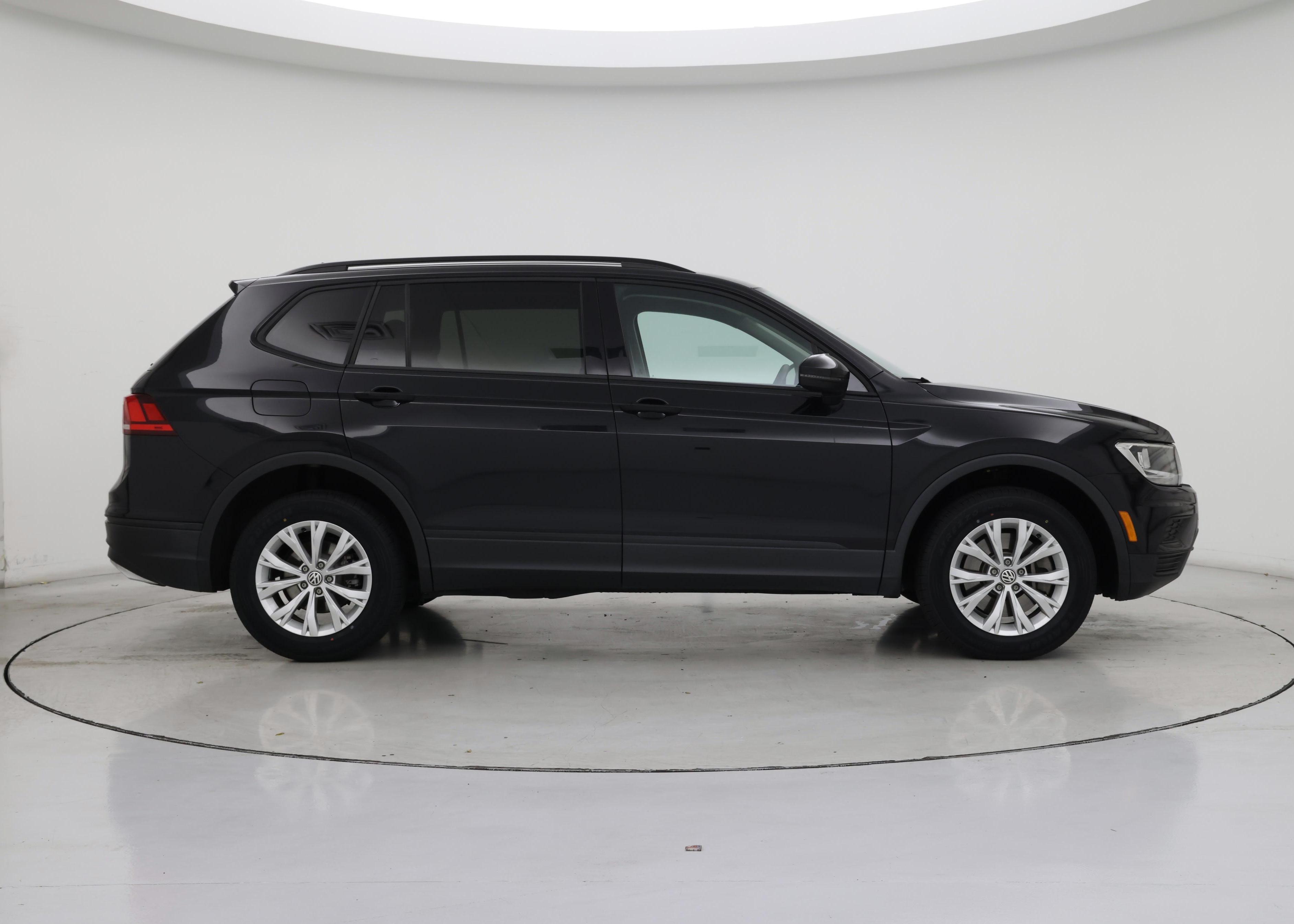 Thumbnail: 2020 Volkswagen Tiguan - 7