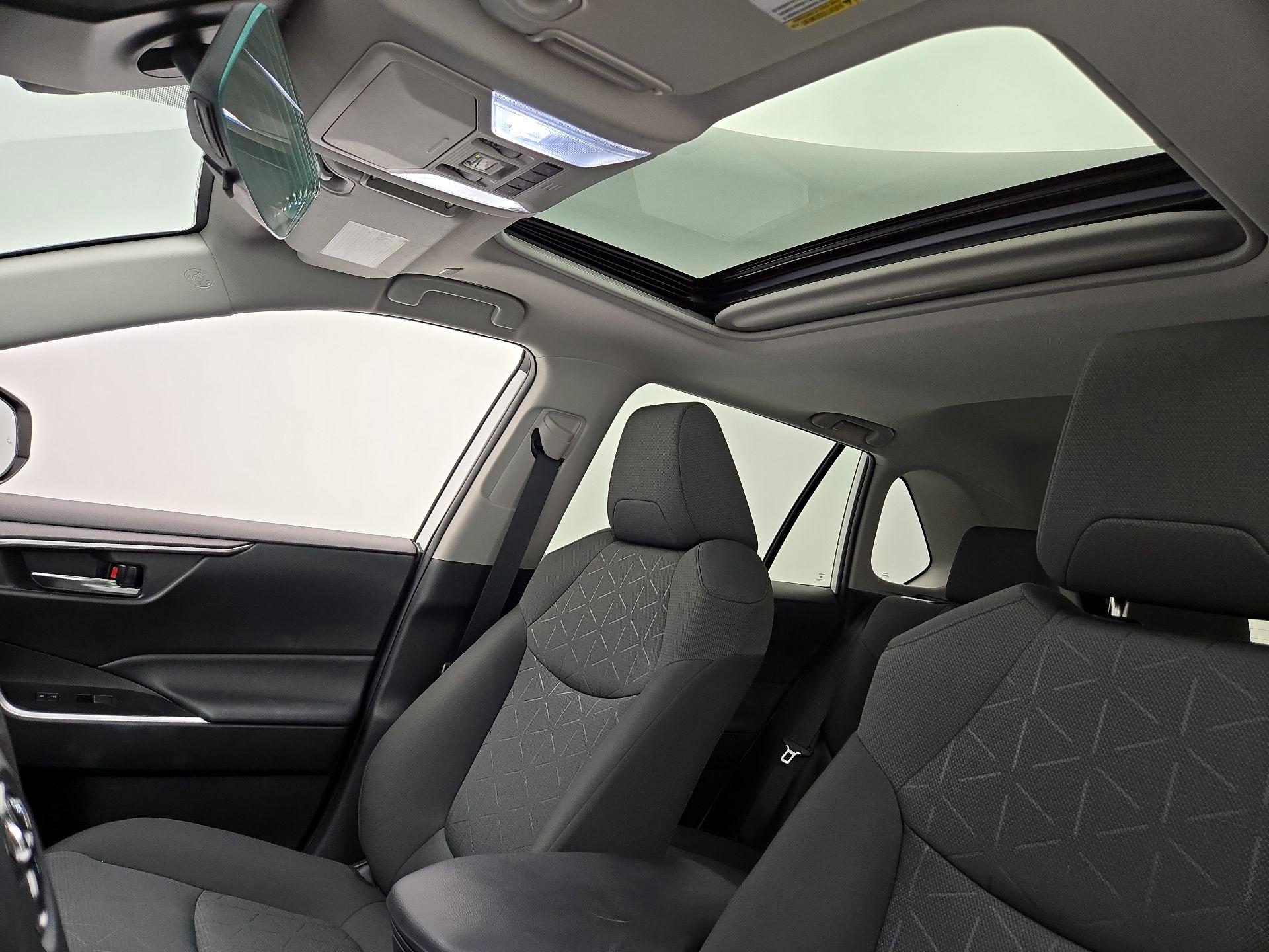 Thumbnail: 2023 Toyota RAV4 - 19