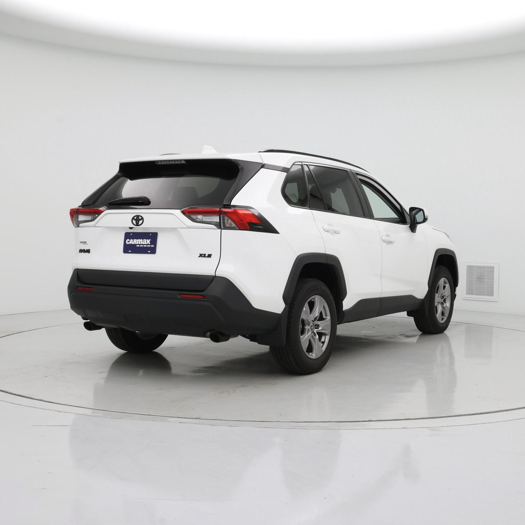Thumbnail: 2023 Toyota RAV4 - 8