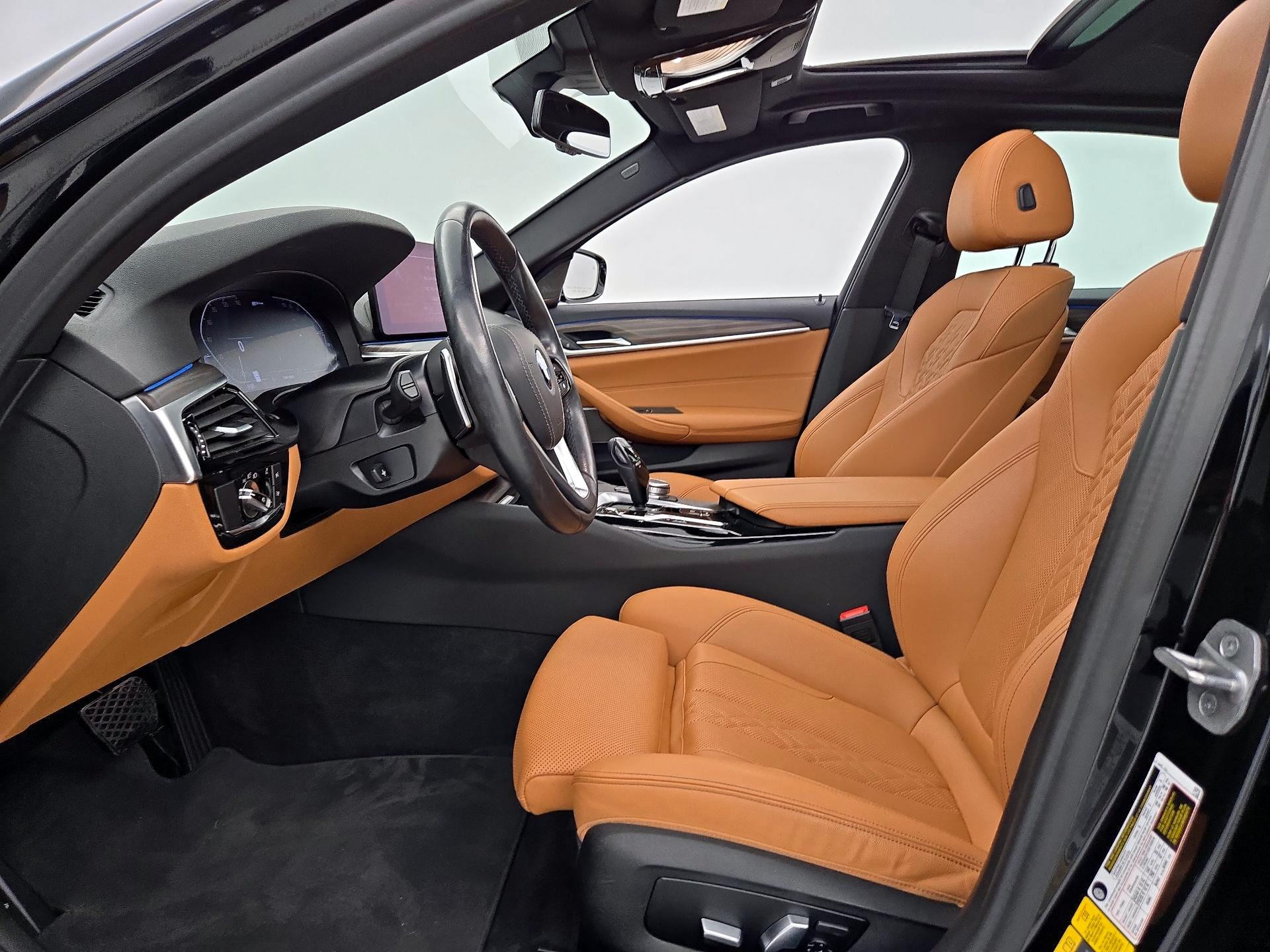 Thumbnail: 2022 BMW 5 Series - 11