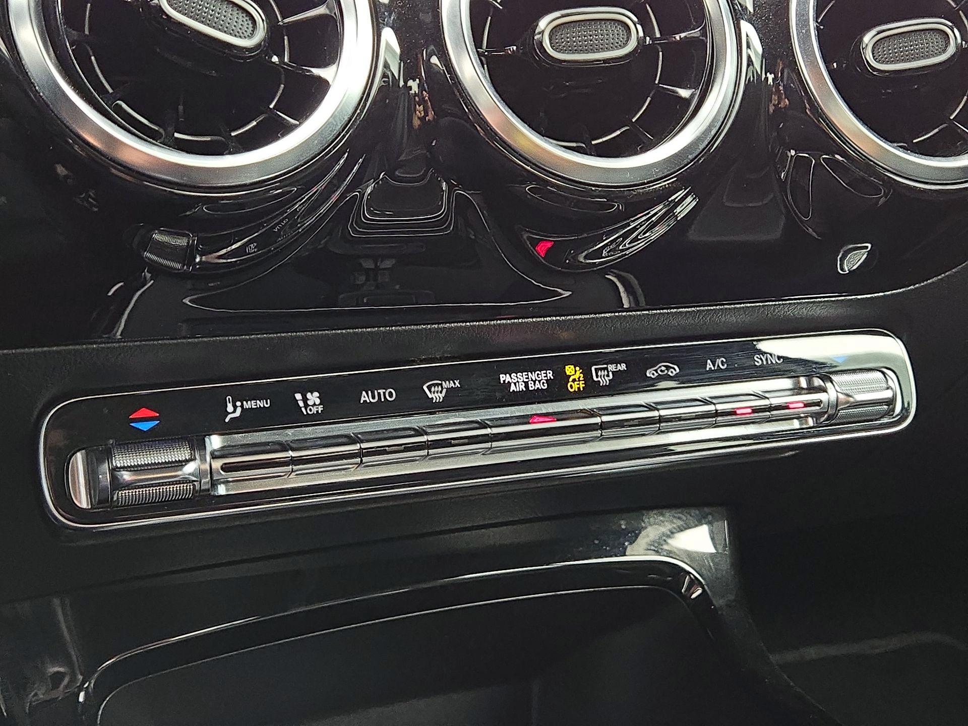 Thumbnail: 2020 Mercedes-Benz A-Class - 16