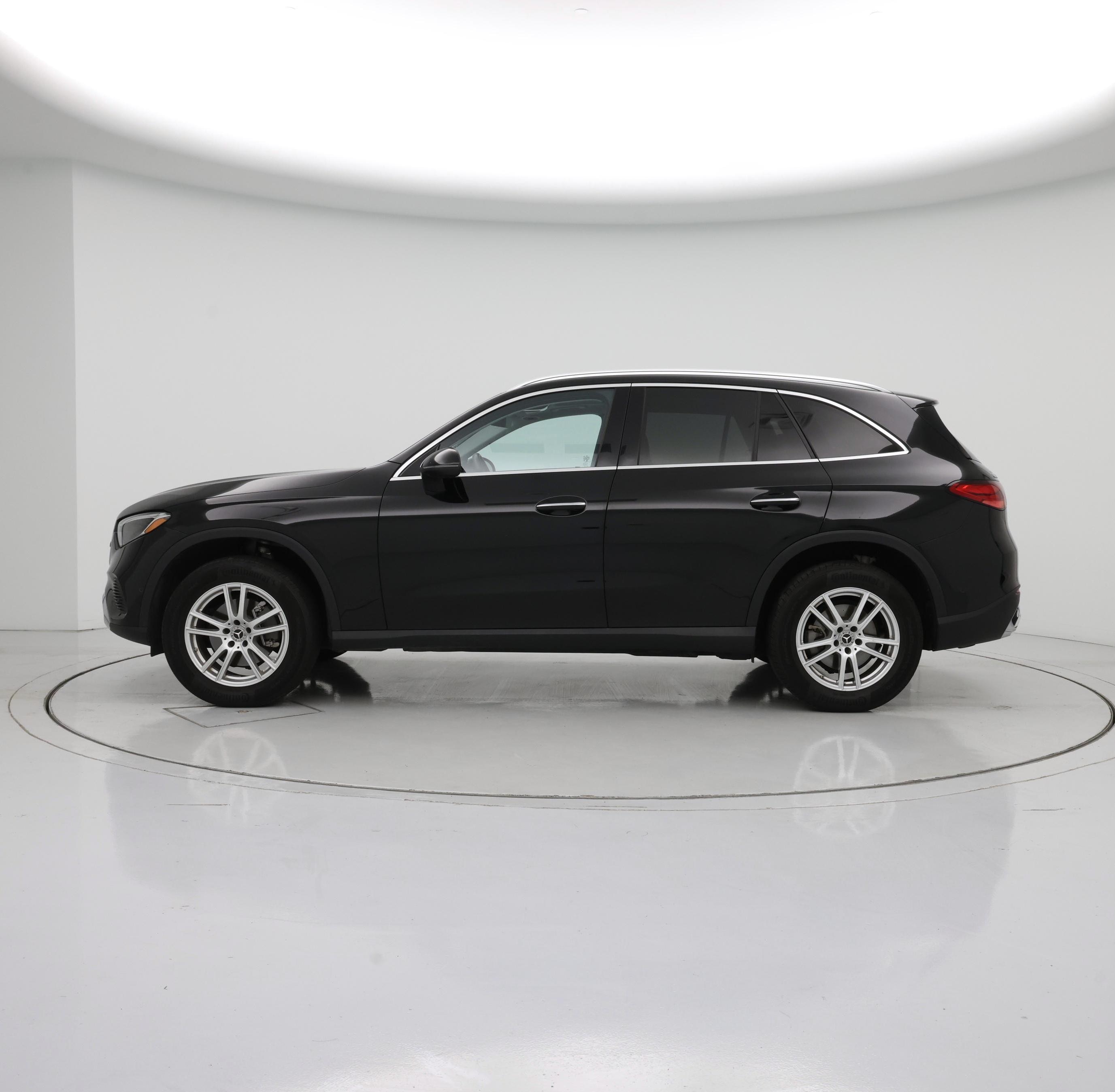 Thumbnail: 2023 Mercedes-Benz GLC - 3