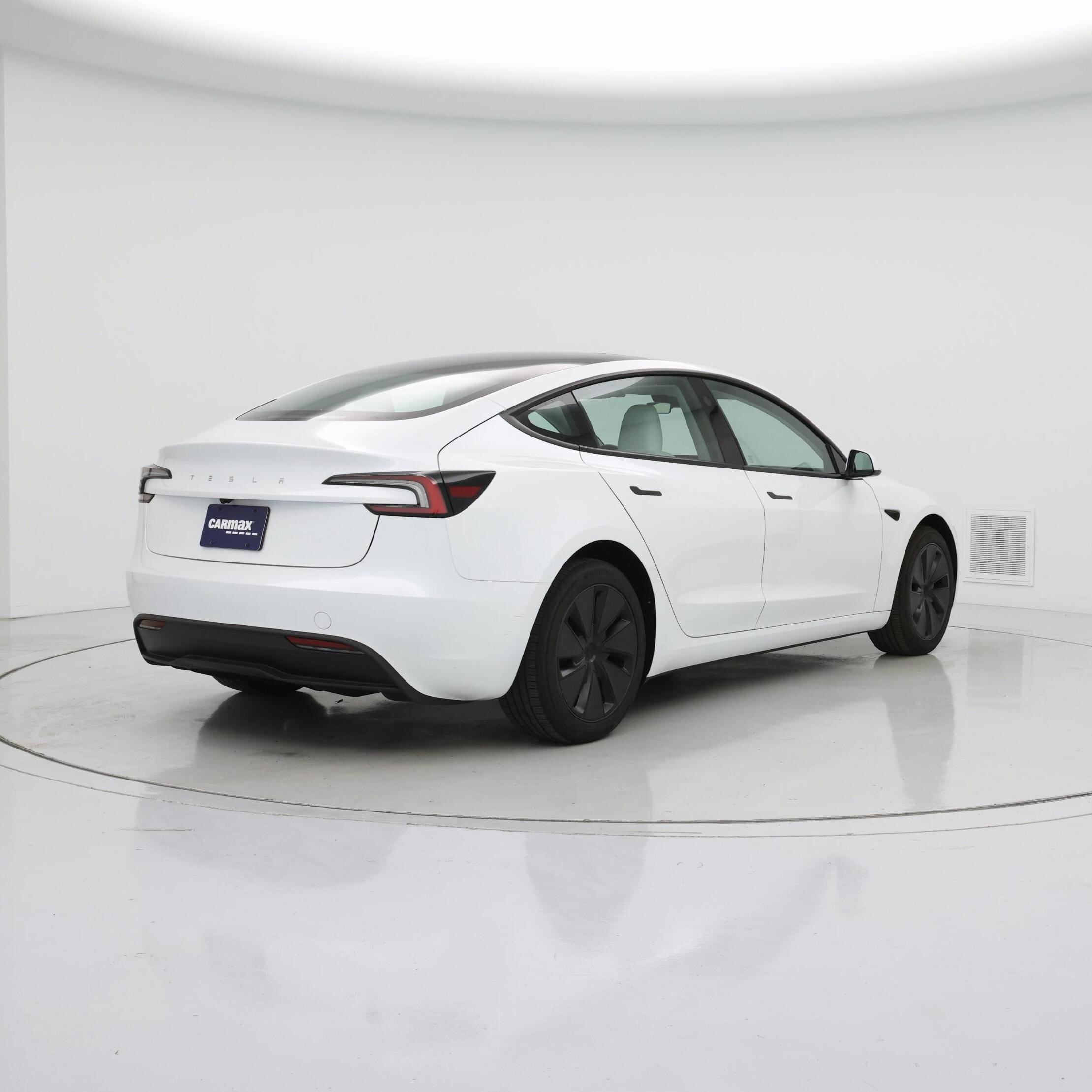 Thumbnail: 2025 Tesla Model 3 - 8