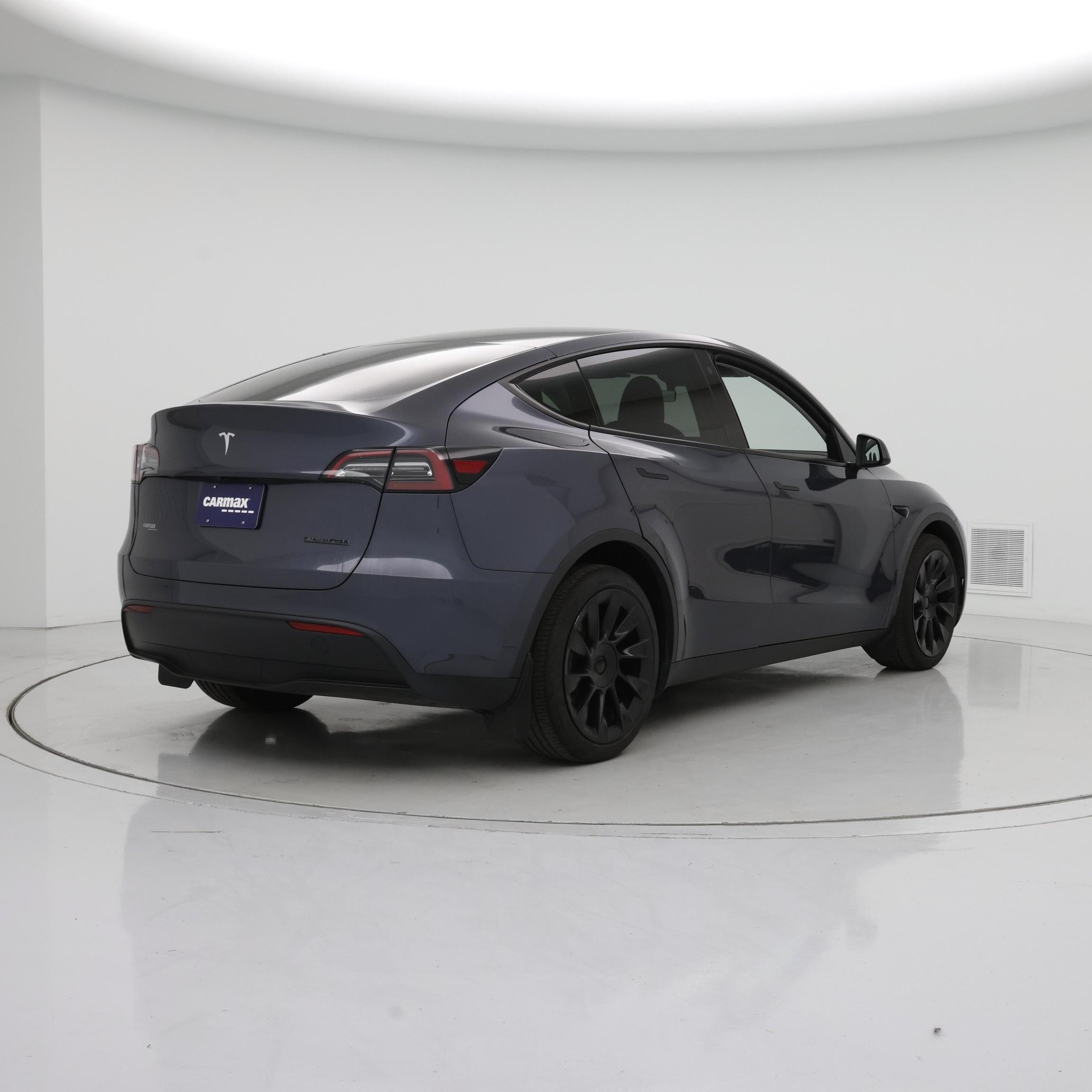 Thumbnail: 2023 Tesla Model Y - 8