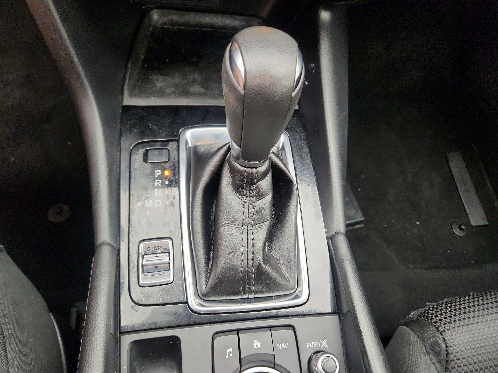 Thumbnail: 2018 Mazda Mazda3 - 17