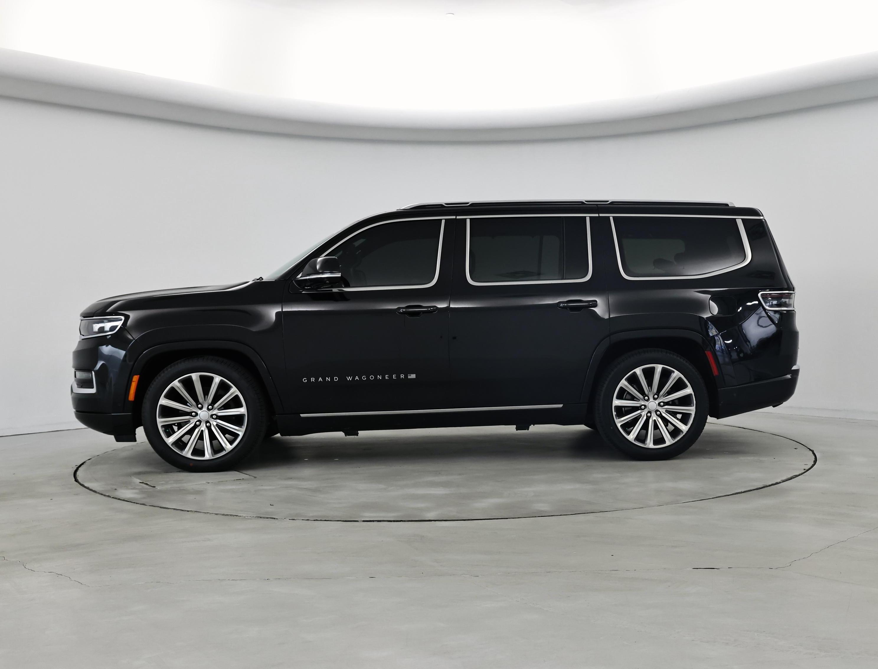 Thumbnail: 2023 Jeep Grand Wagoneer - 3