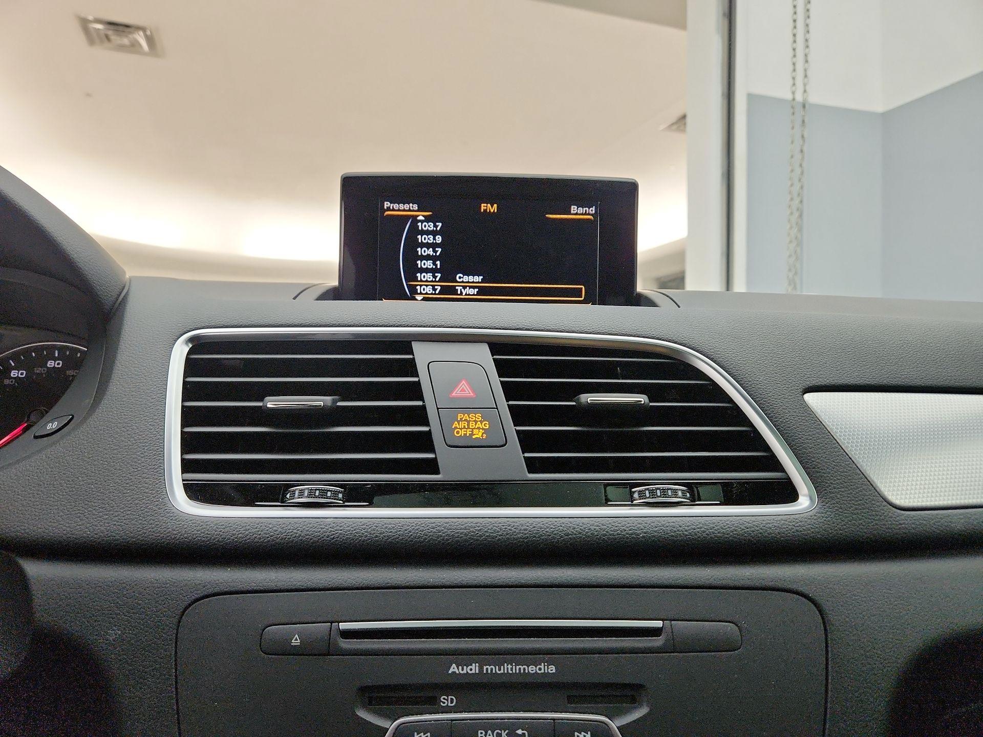 Thumbnail: 2016 Audi Q3 - 15