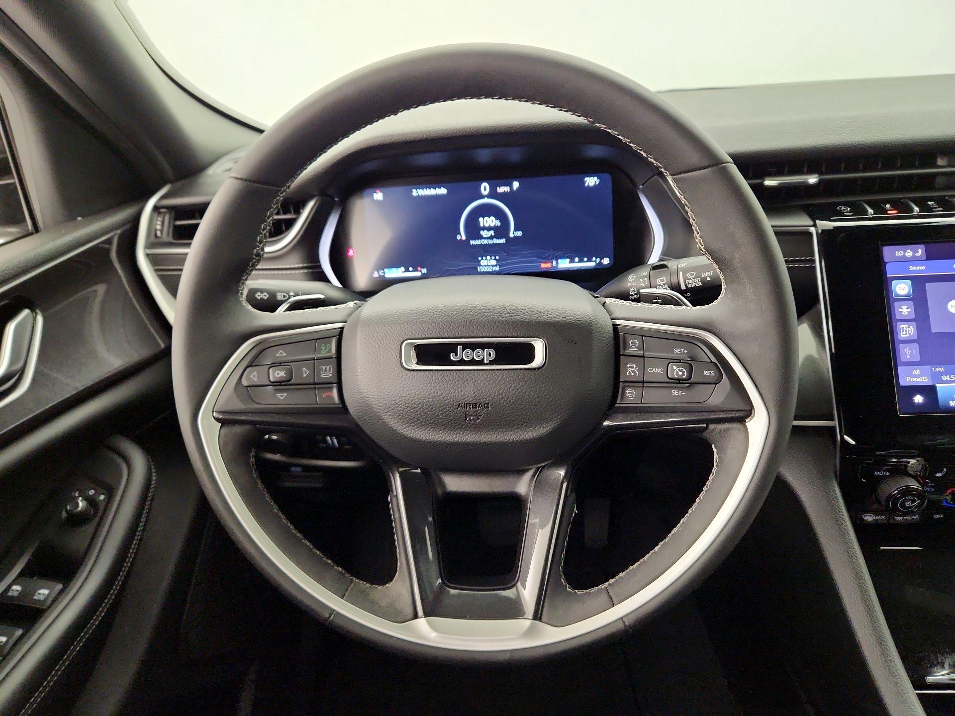 Thumbnail: 2023 Jeep Grand Cherokee - 10