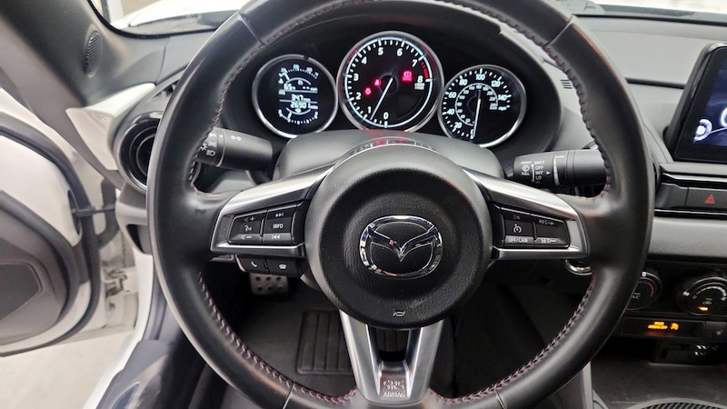 2019 Mazda MX-5 Miata Club 10