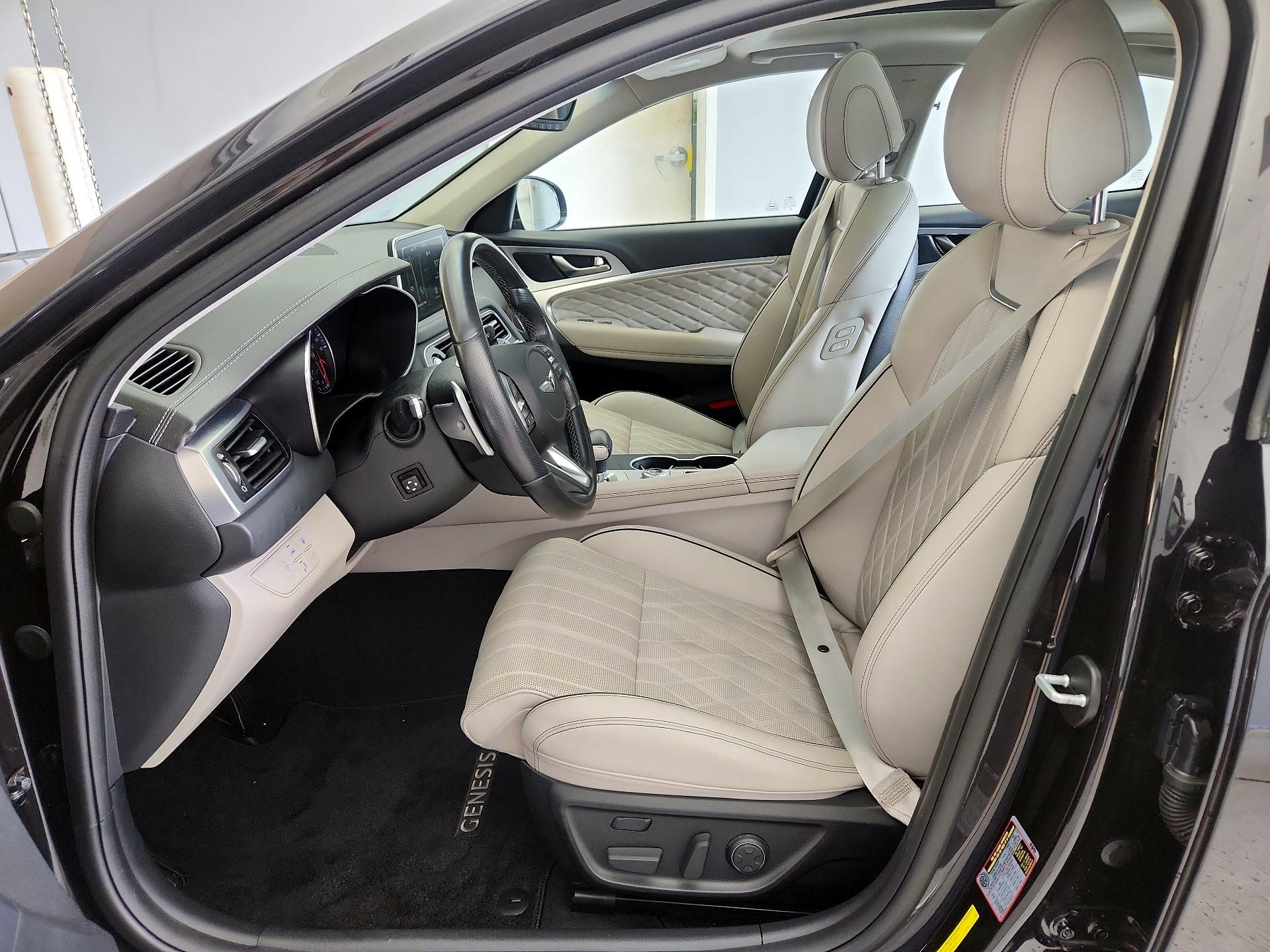 Thumbnail: 2019 Genesis G70 - 11