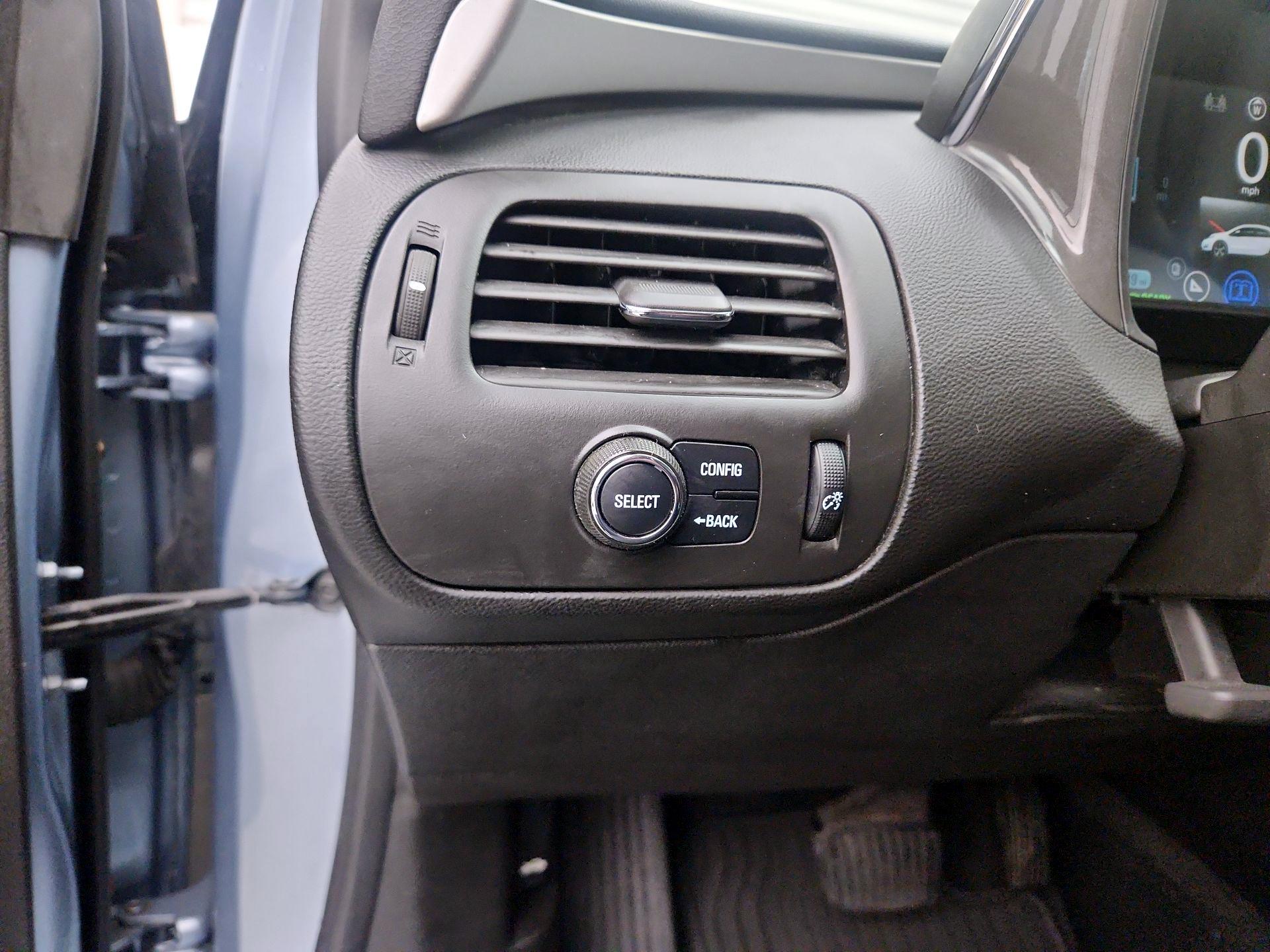 Thumbnail: 2014 Chevrolet Volt - 13