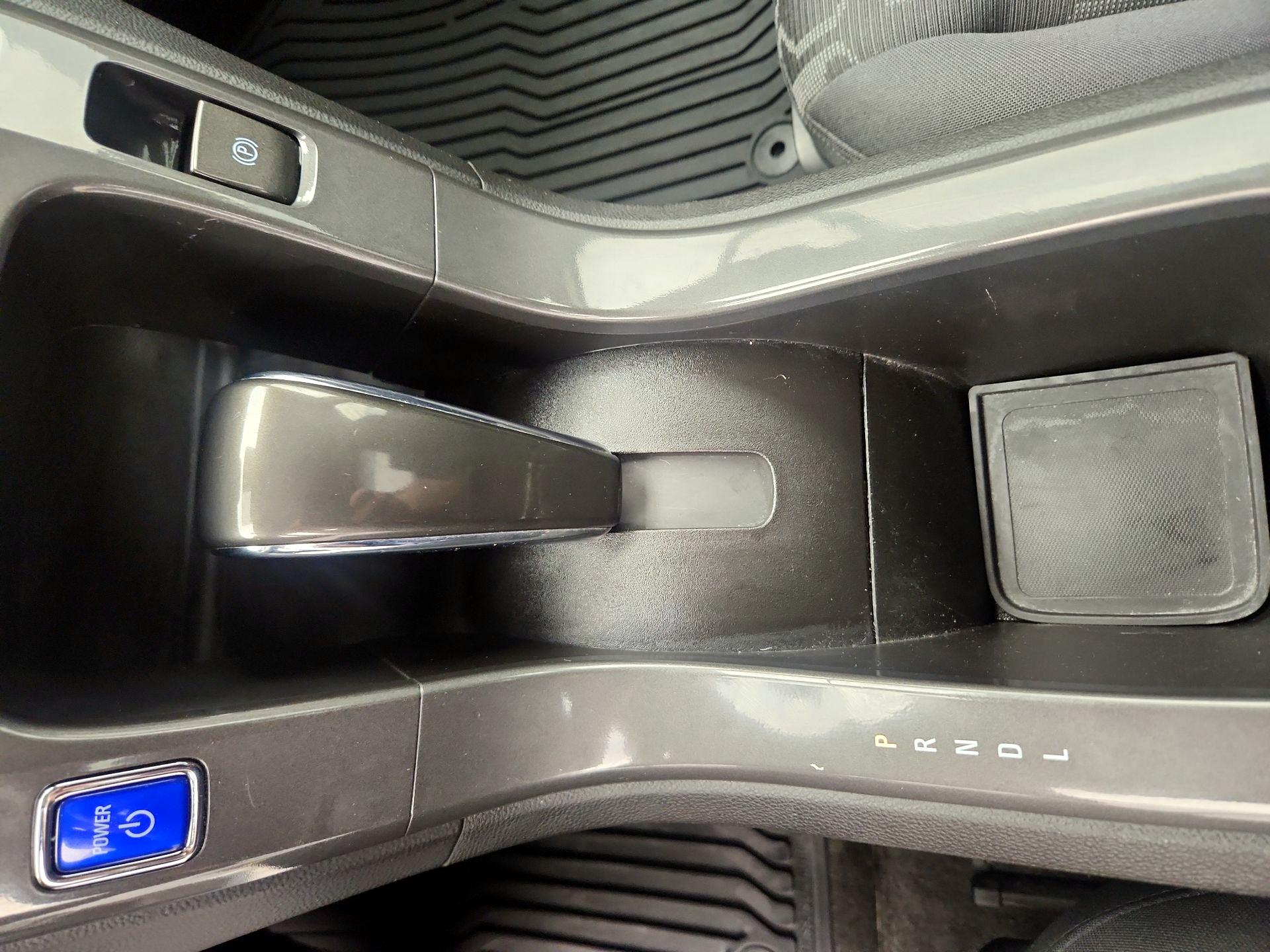 Thumbnail: 2014 Chevrolet Volt - 16