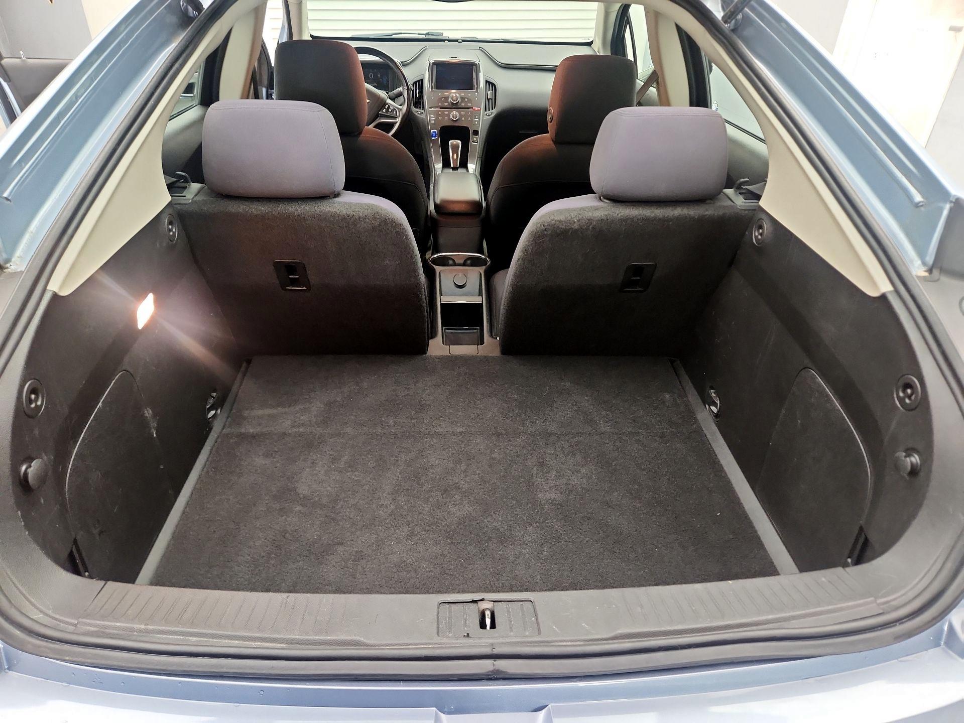 Thumbnail: 2014 Chevrolet Volt - 19