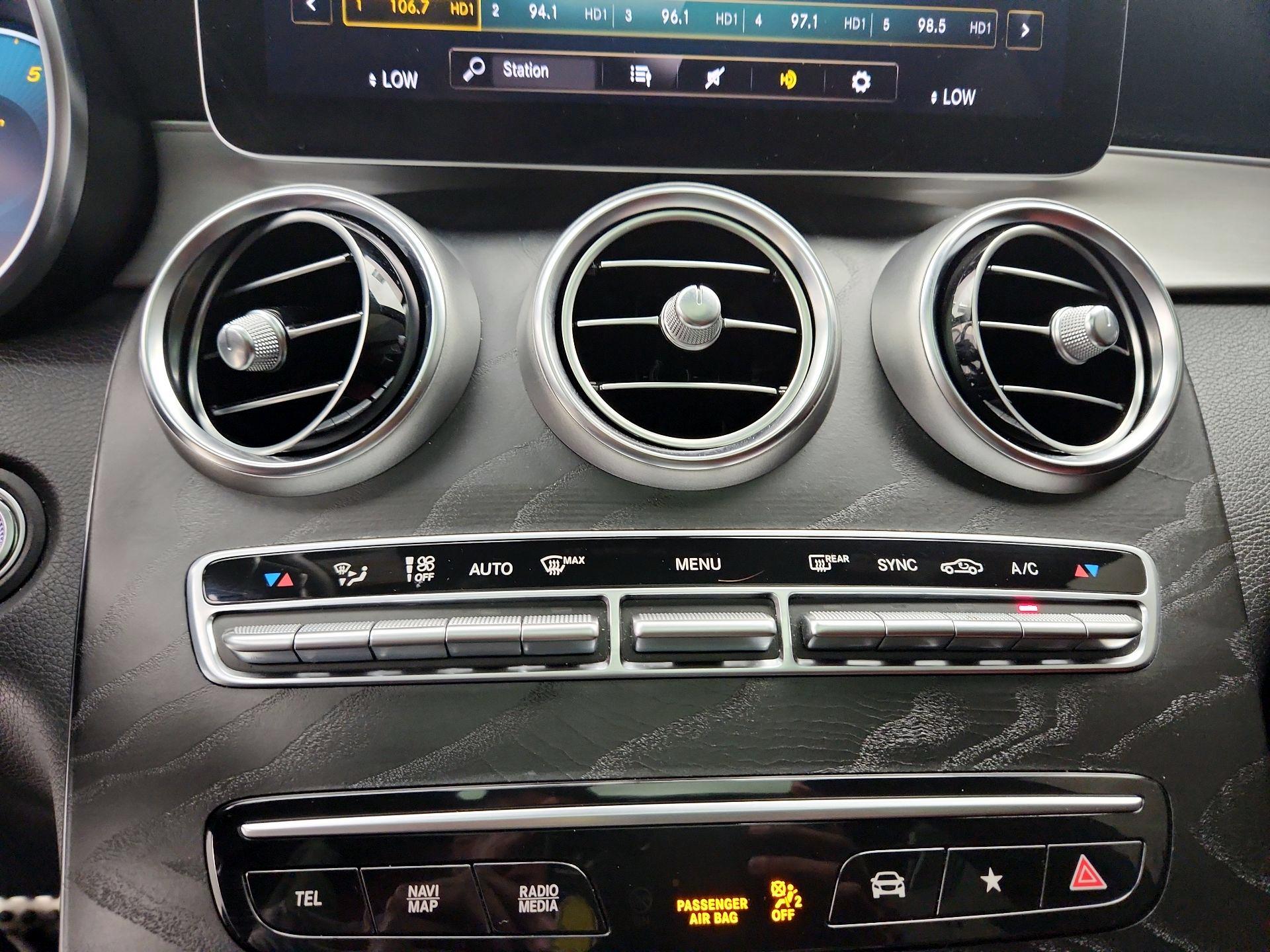 Thumbnail: 2022 Mercedes-Benz GLC - 16