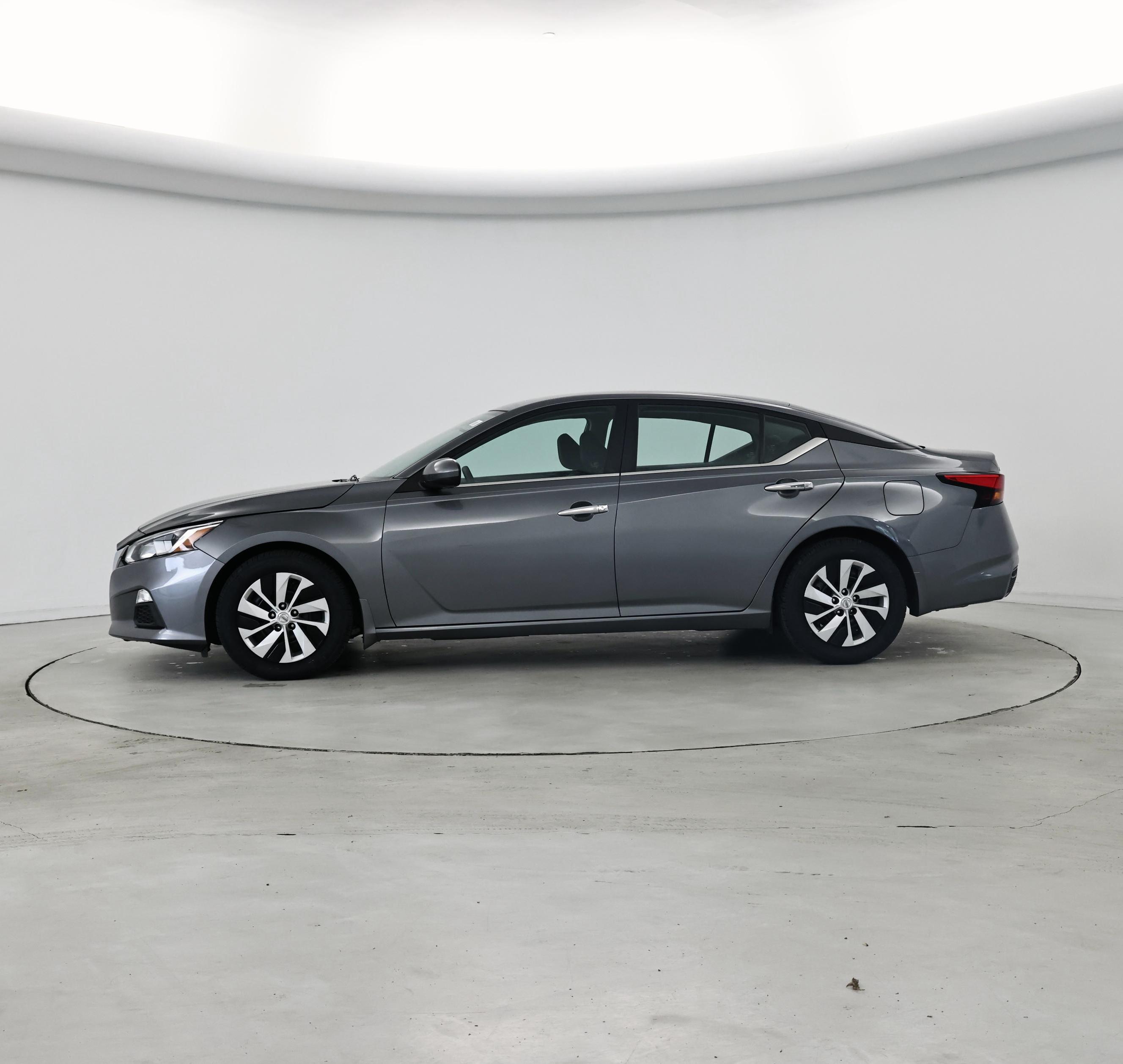 Thumbnail: 2021 Nissan Altima - 3