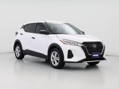White 2024 Nissan Kicks S