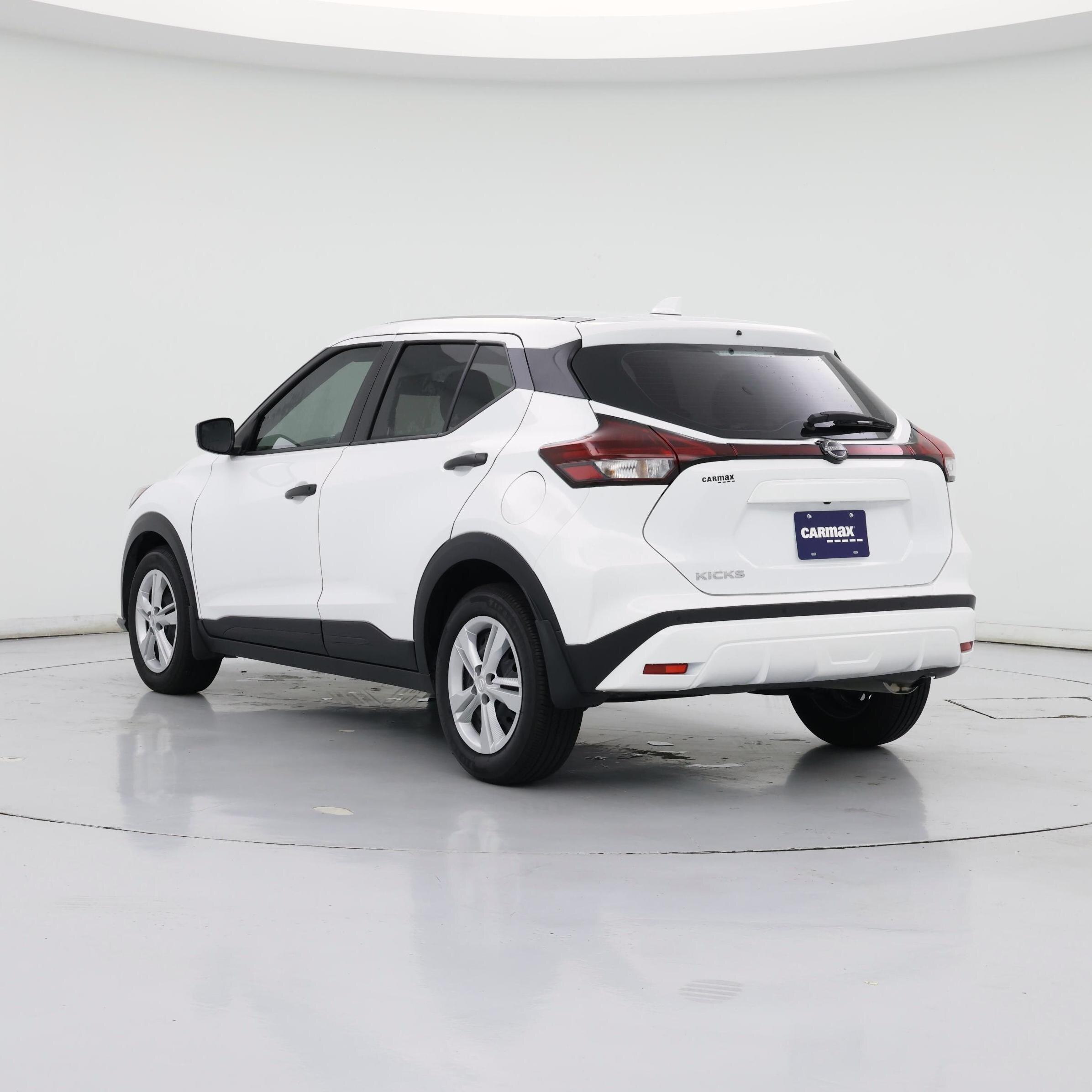 Thumbnail: 2024 Nissan Kicks - 2