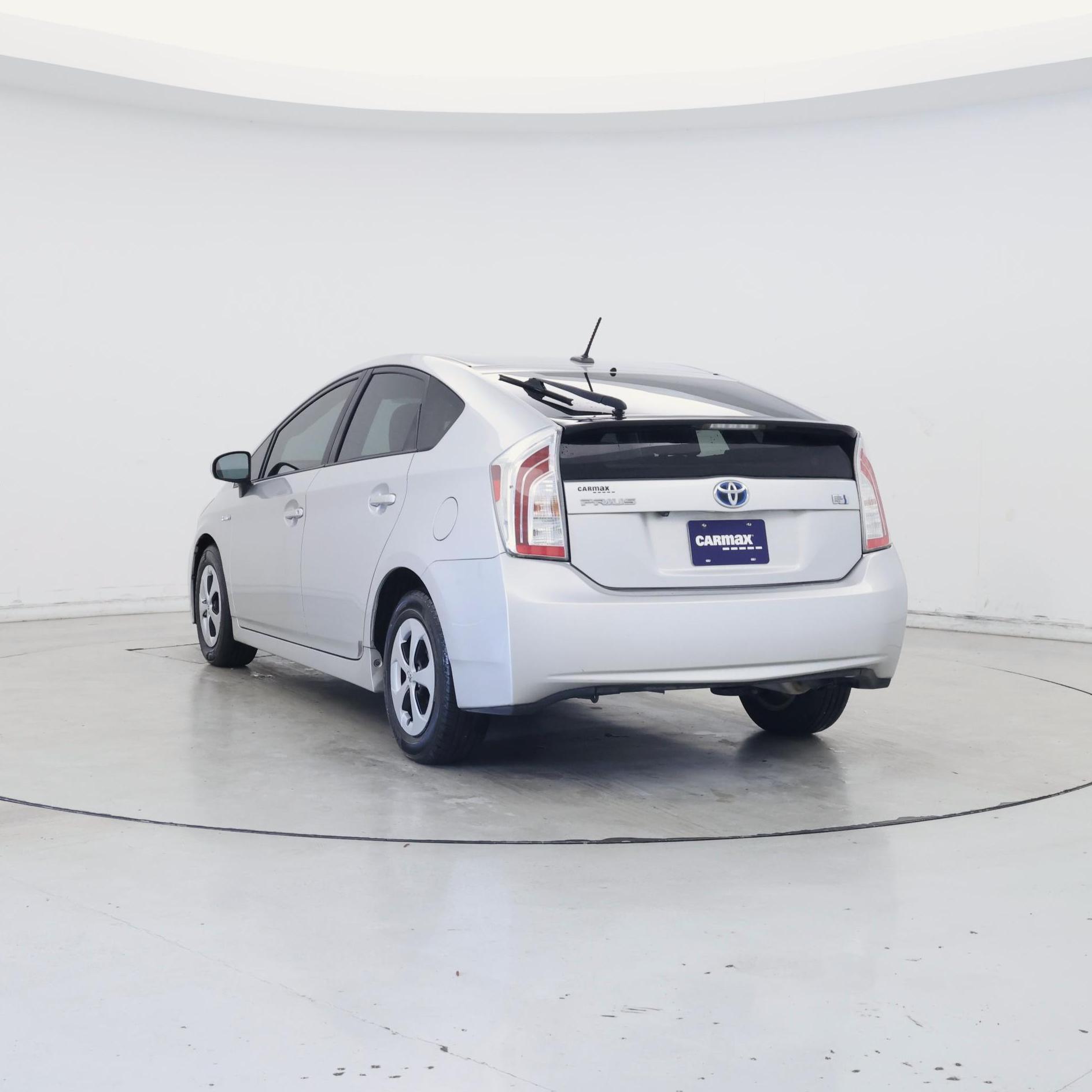 Thumbnail: 2015 Toyota Prius - 2