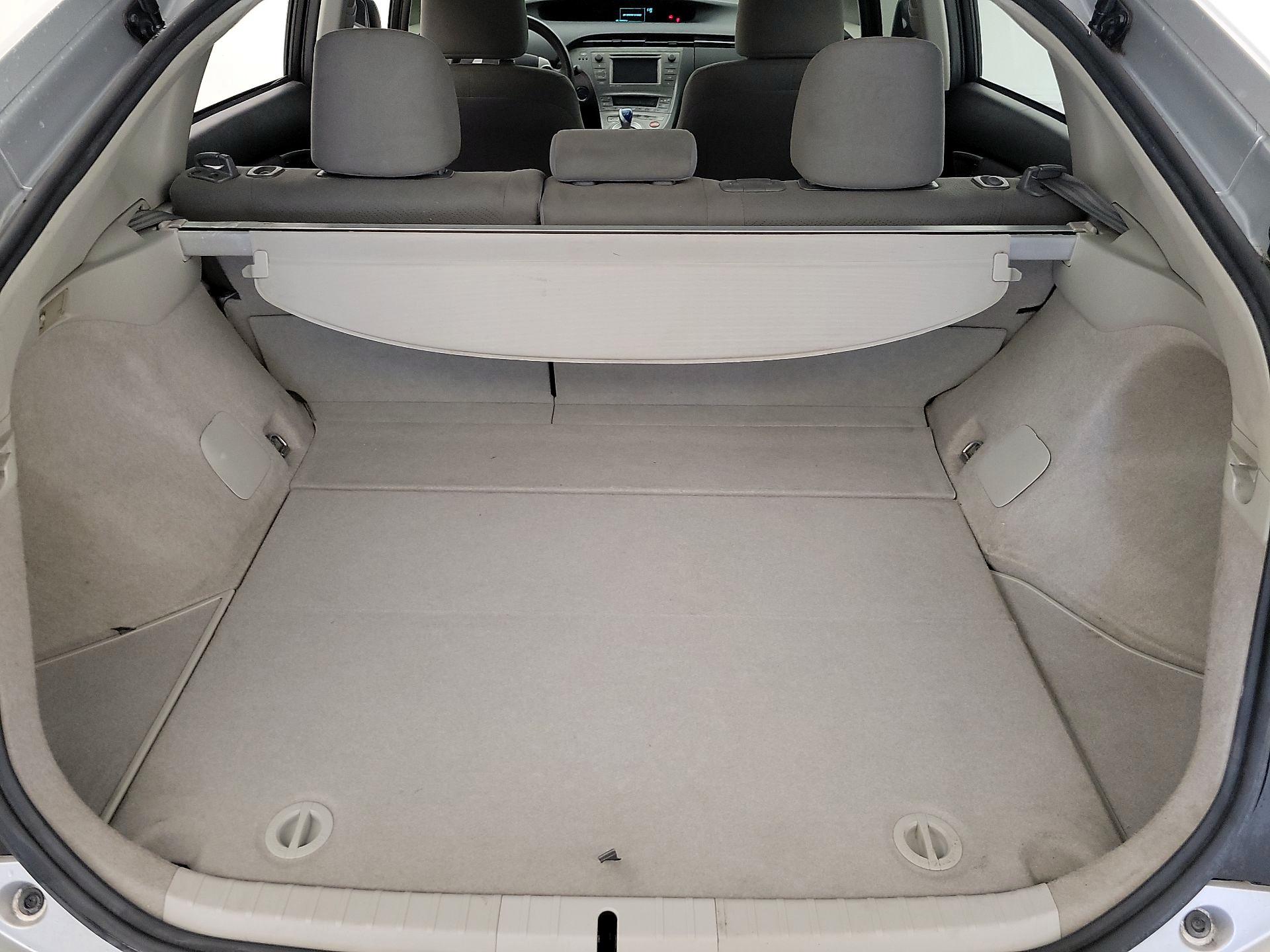 Thumbnail: 2015 Toyota Prius - 20