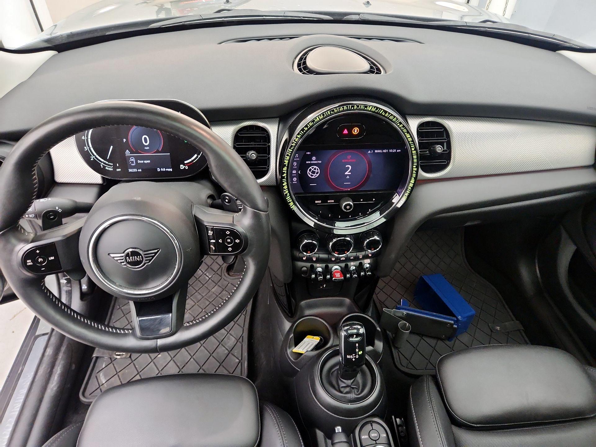 Thumbnail: 2022 MINI Cooper Hardtop - 9