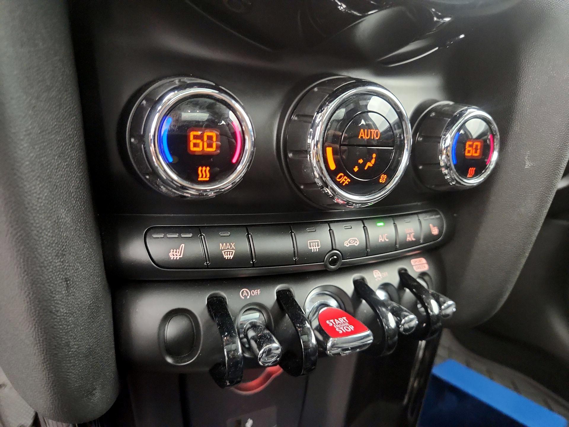 Thumbnail: 2022 MINI Cooper Hardtop - 16
