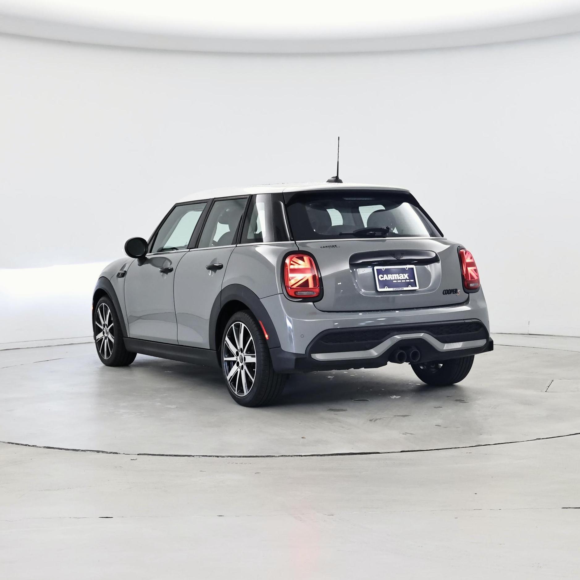Thumbnail: 2022 MINI Cooper Hardtop - 2