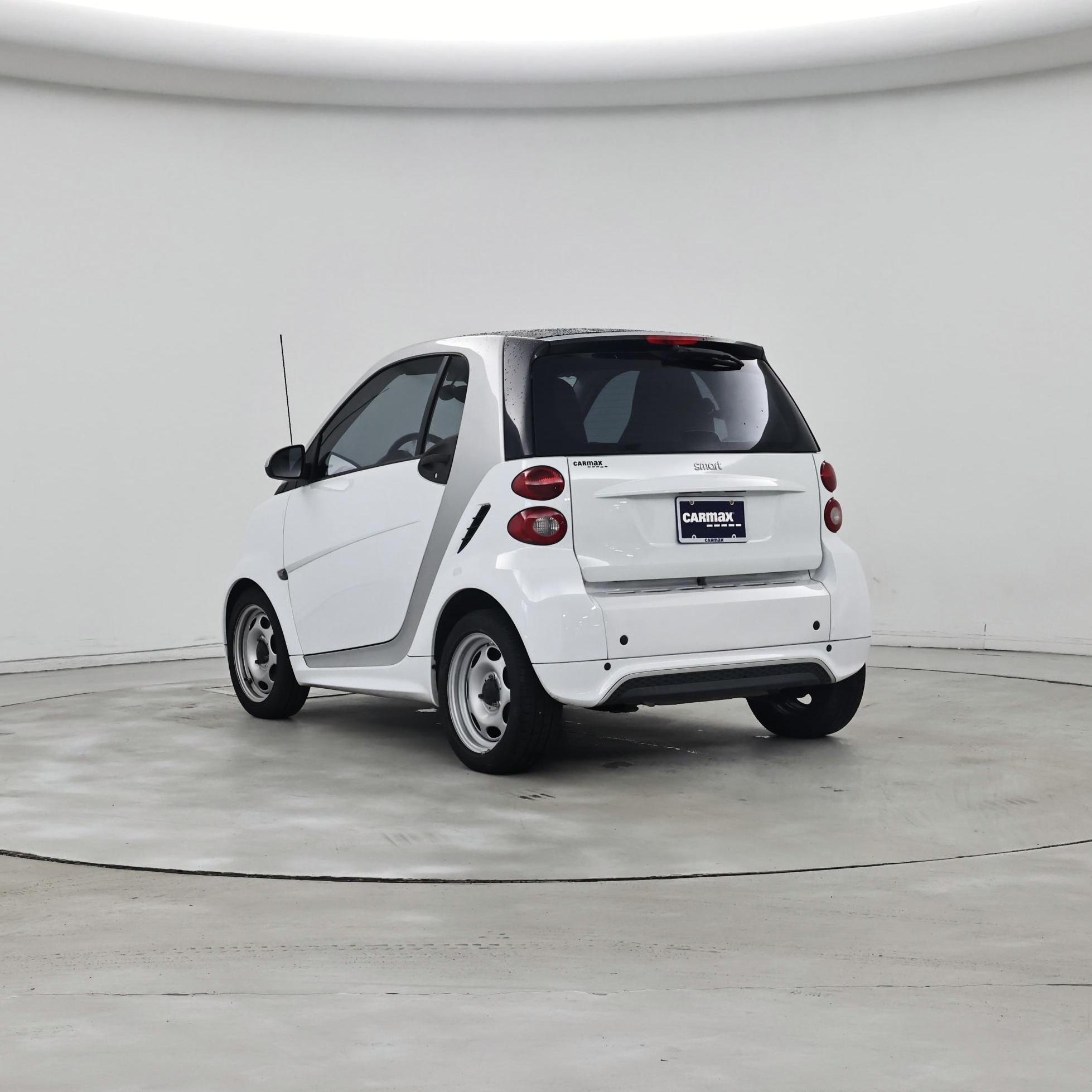 Thumbnail: 2015 smart fortwo - 2