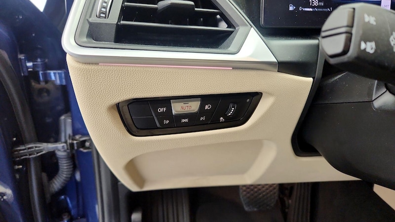 2023 BMW 3 Series 330i 13