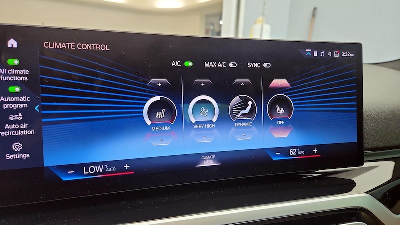 2023 BMW 3 Series 330i 17