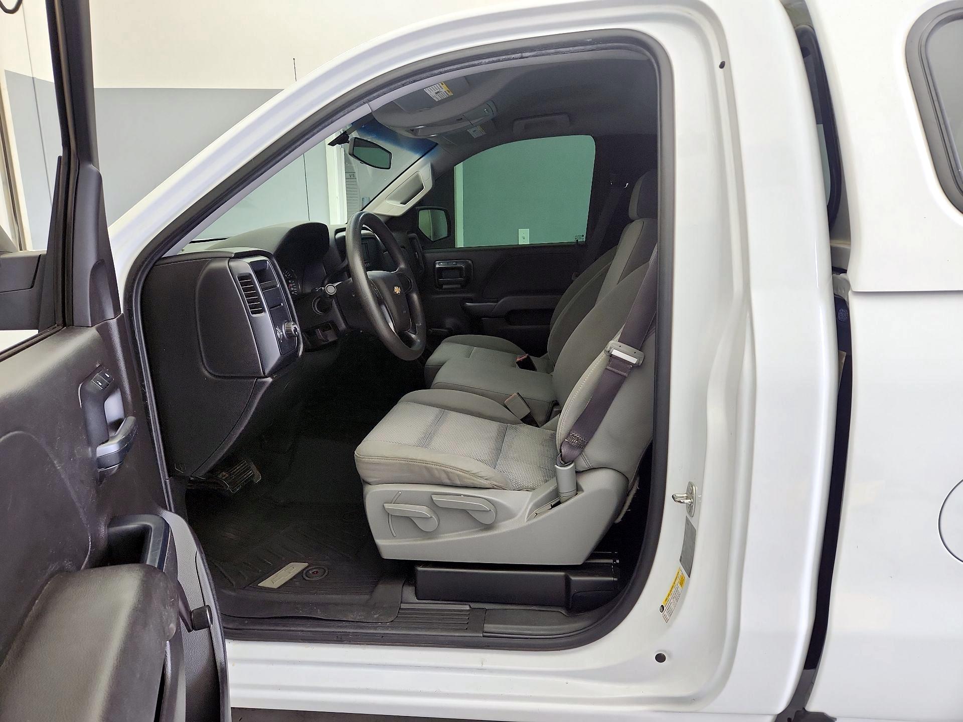 Thumbnail: 2017 Chevrolet Silverado 1500 - 11