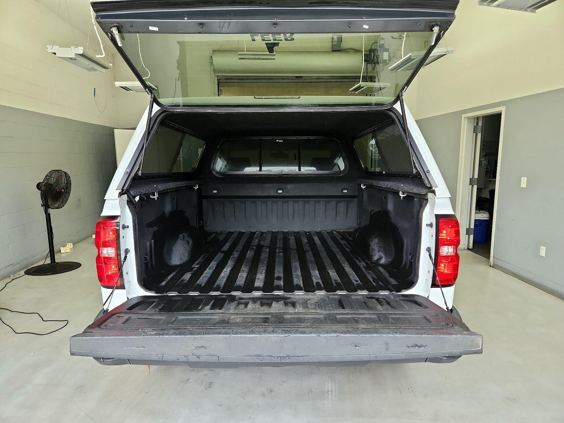 Thumbnail: 2017 Chevrolet Silverado 1500 - 18