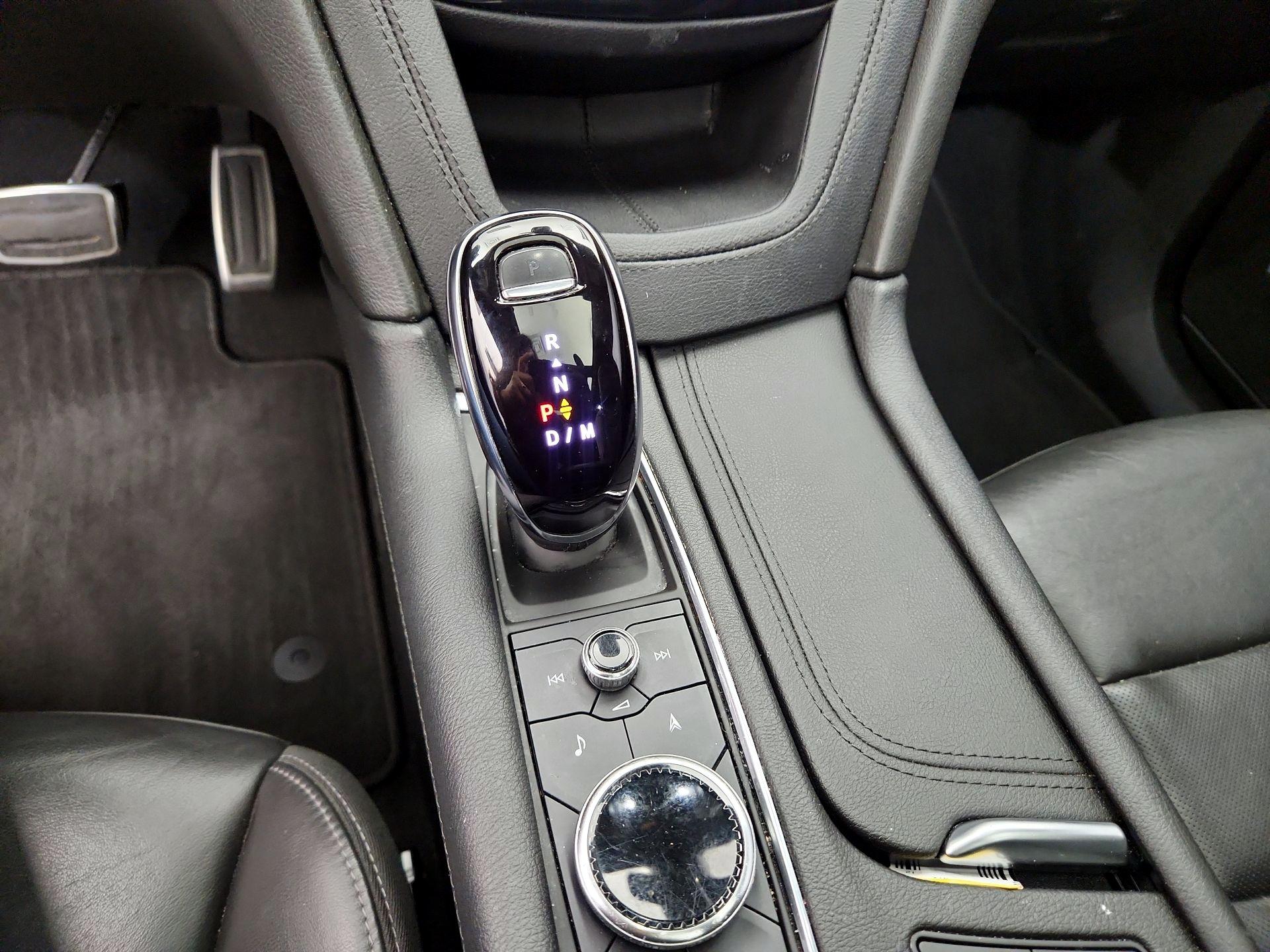 Thumbnail: 2021 Cadillac XT6 - 17