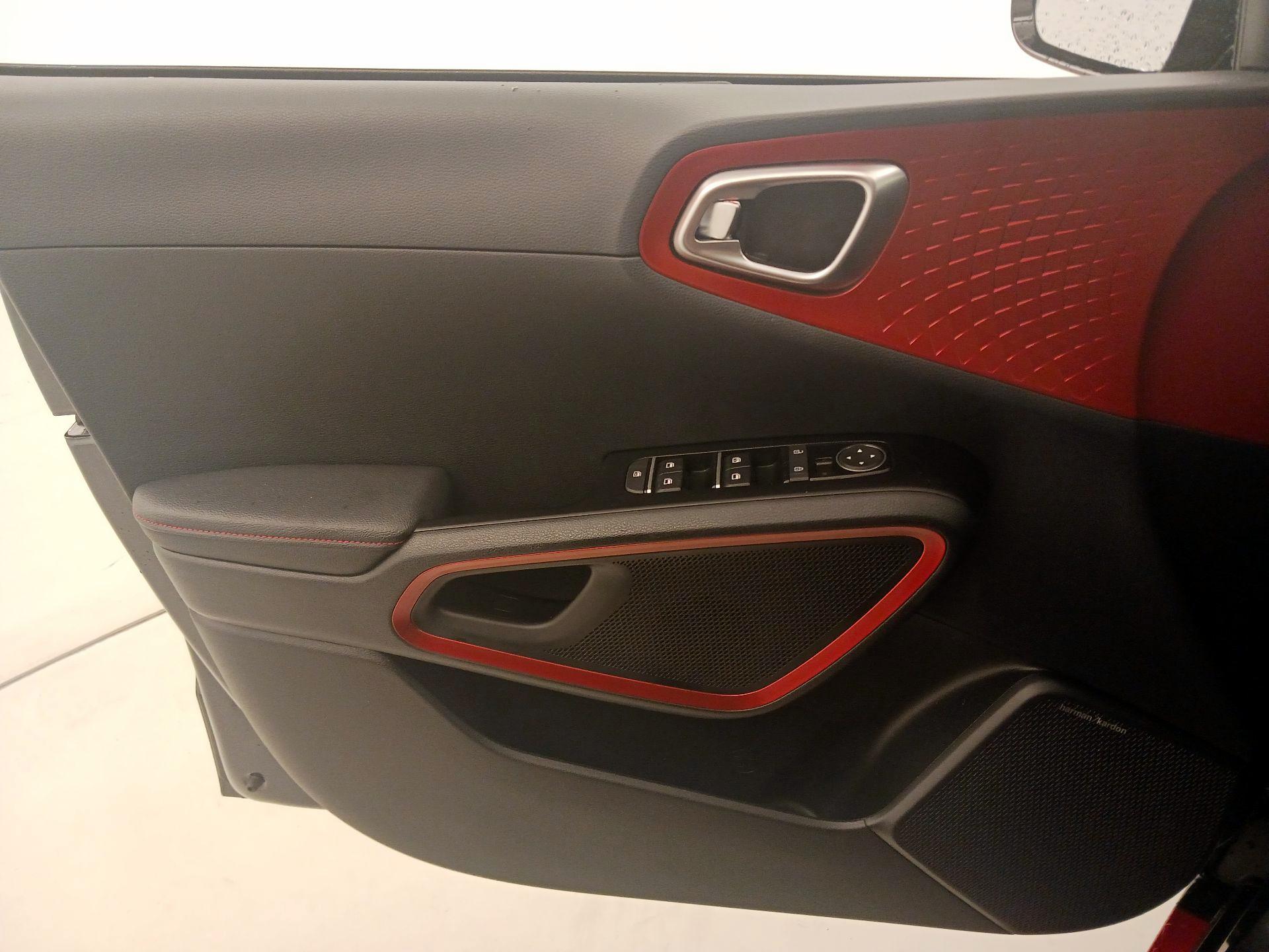 Thumbnail: 2022 Kia Soul - 12