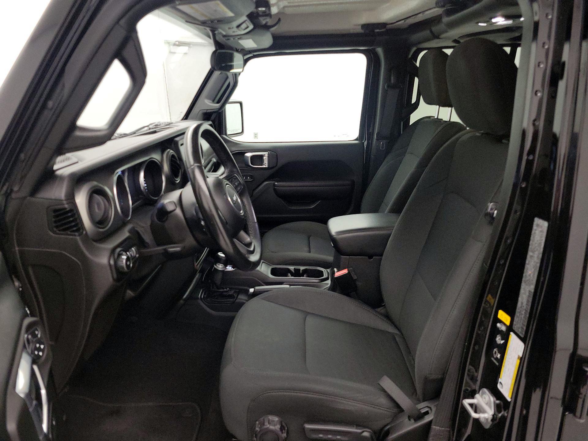 Thumbnail: 2021 Jeep Wrangler - 11