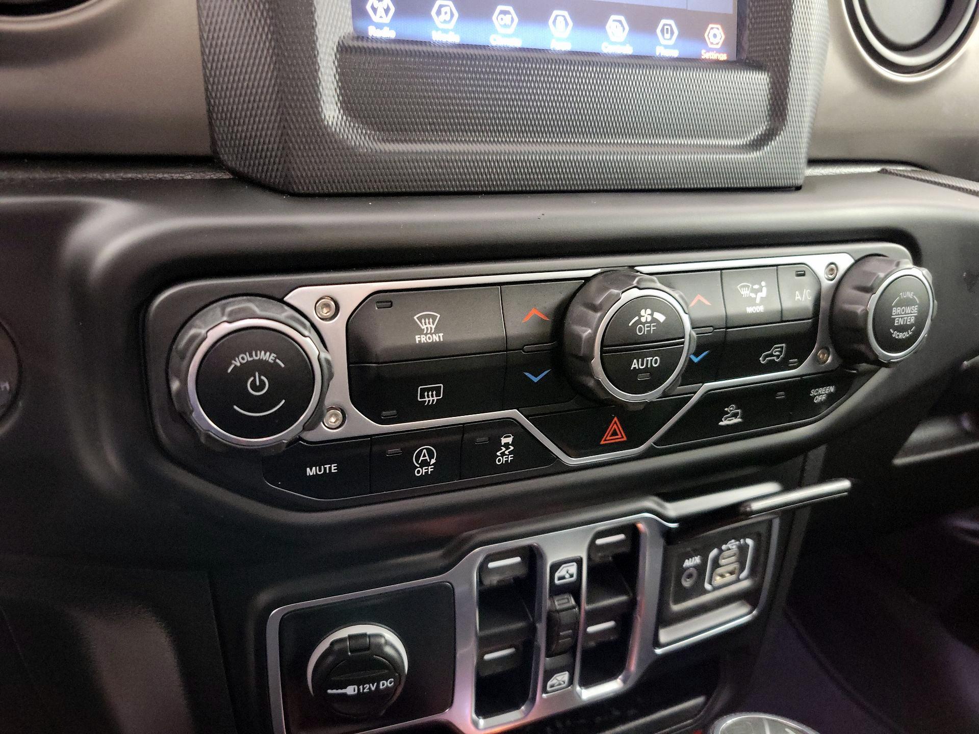 Thumbnail: 2021 Jeep Wrangler - 16