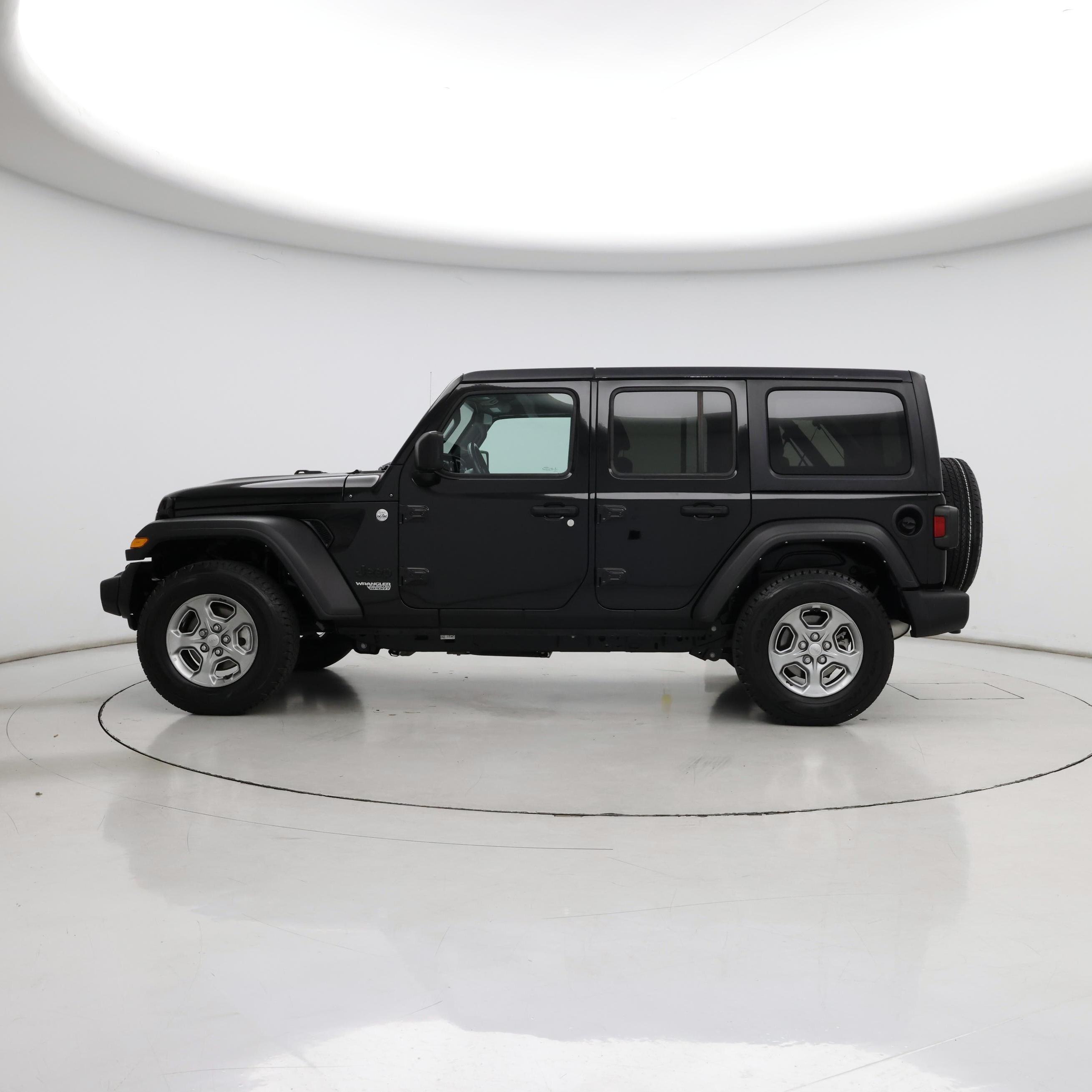 Thumbnail: 2021 Jeep Wrangler - 3