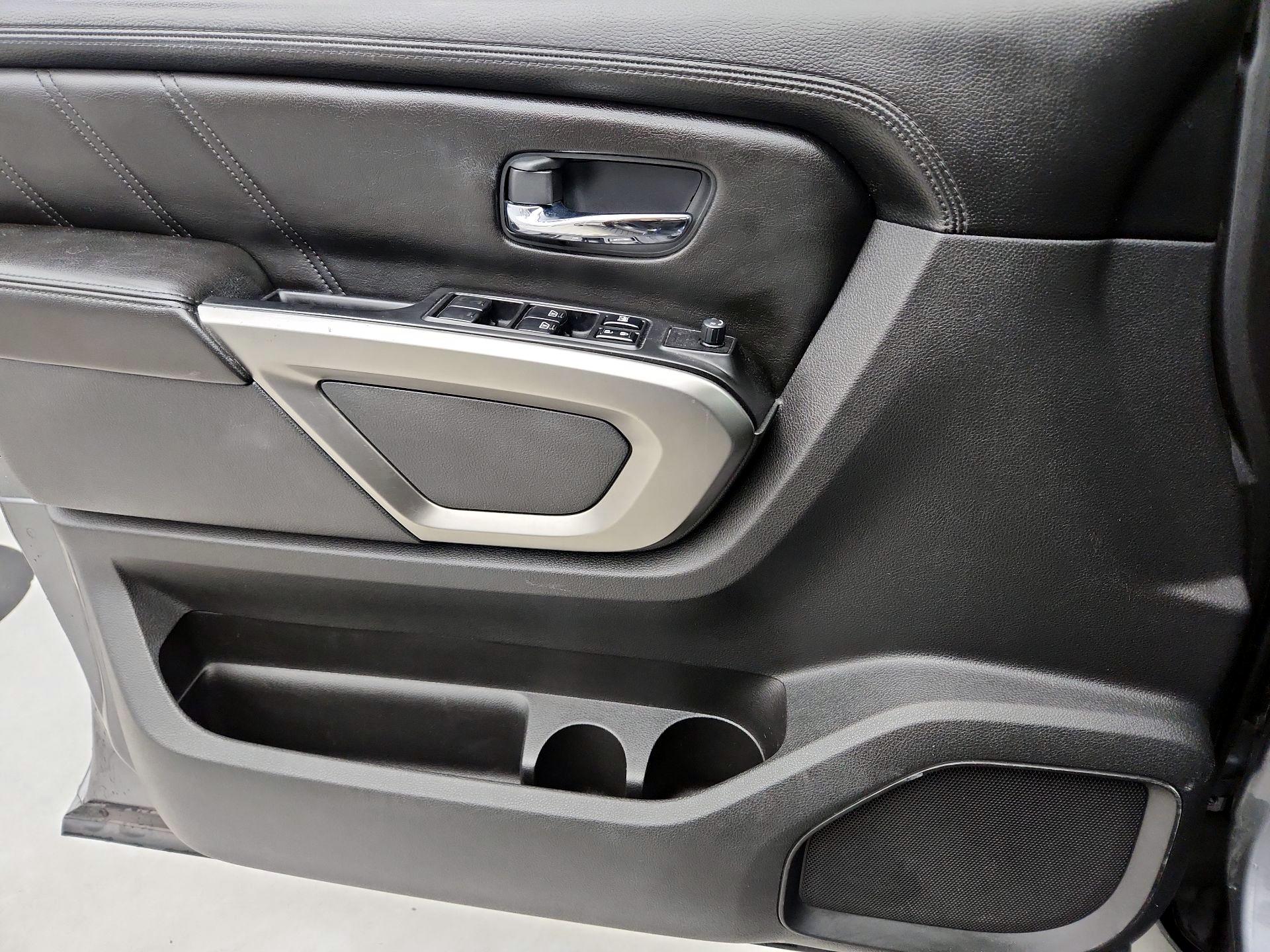 Thumbnail: 2015 Nissan Armada - 12