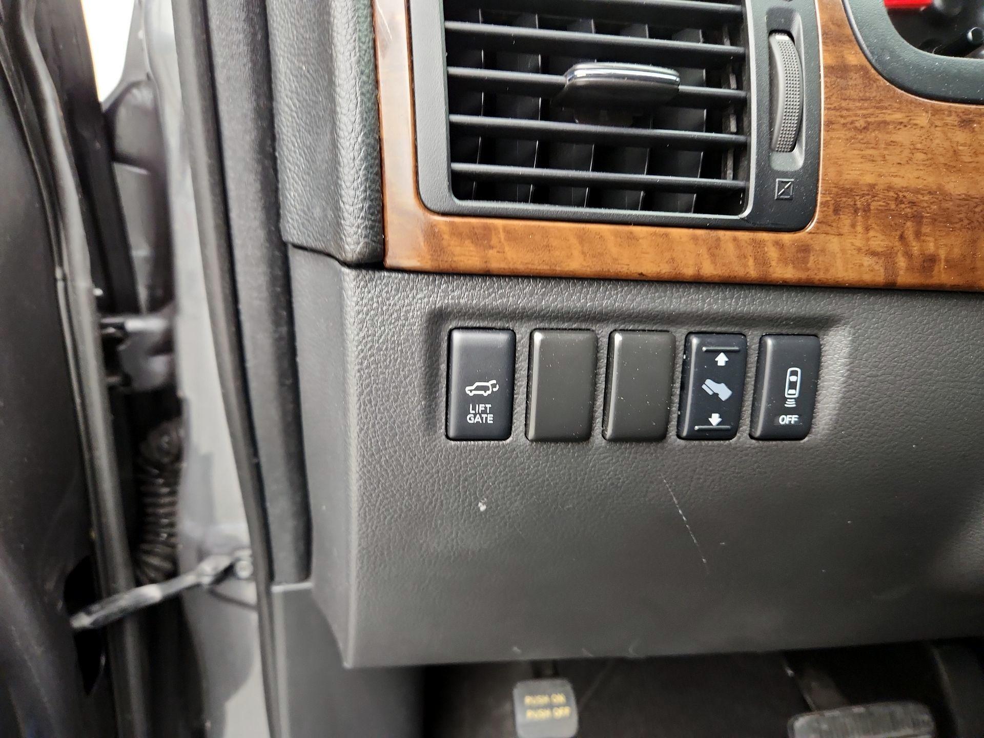 Thumbnail: 2015 Nissan Armada - 13