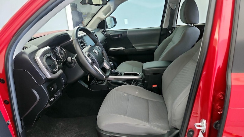 2022 Toyota Tacoma SR5 11
