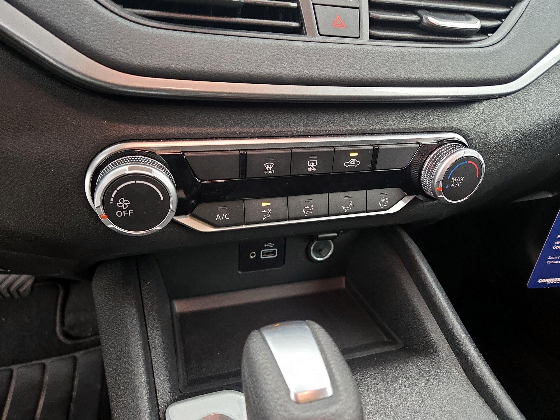 Thumbnail: 2024 Nissan Altima - 16